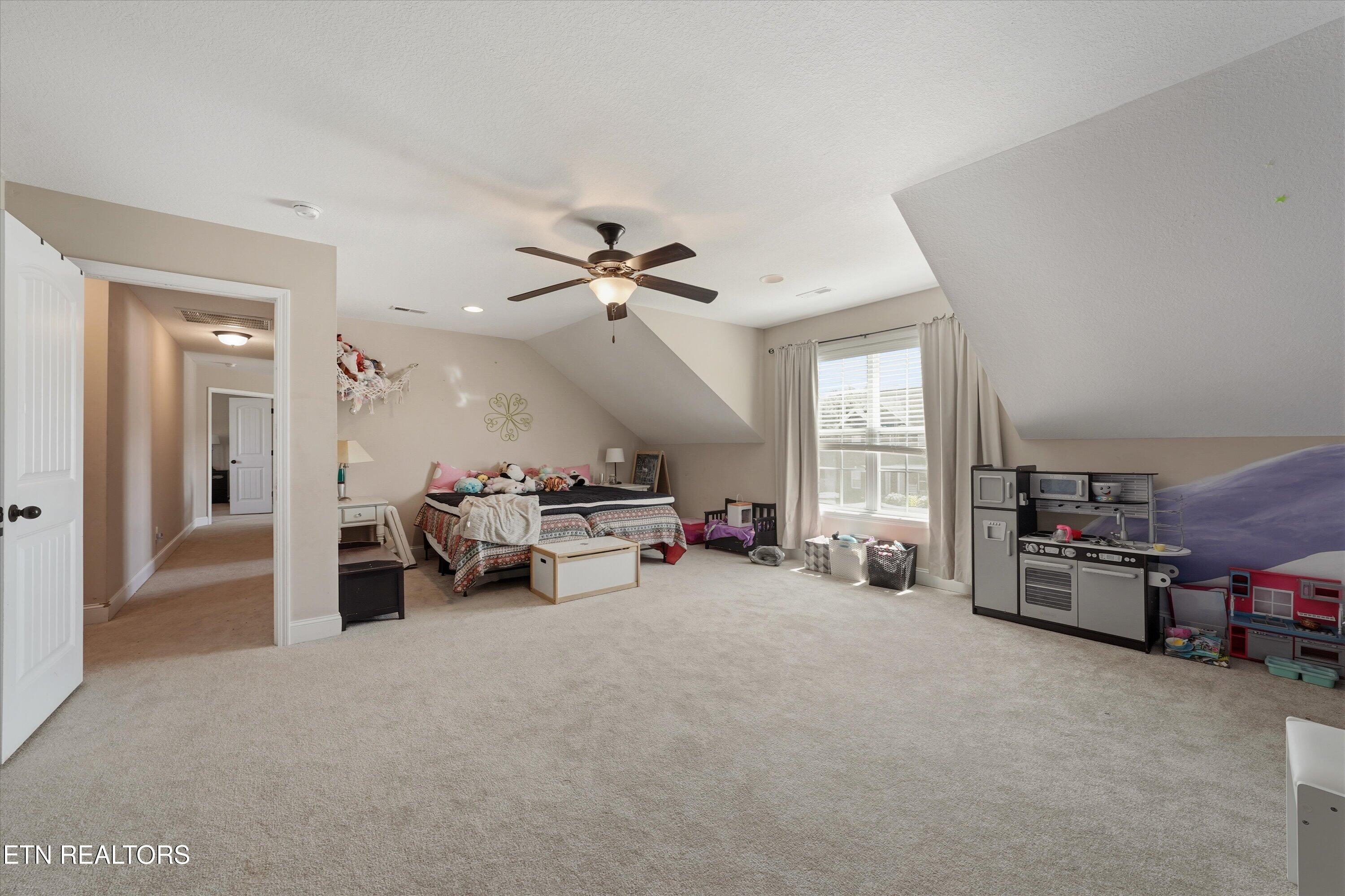 1227 Meadowmist Lane Maryville TN 37804