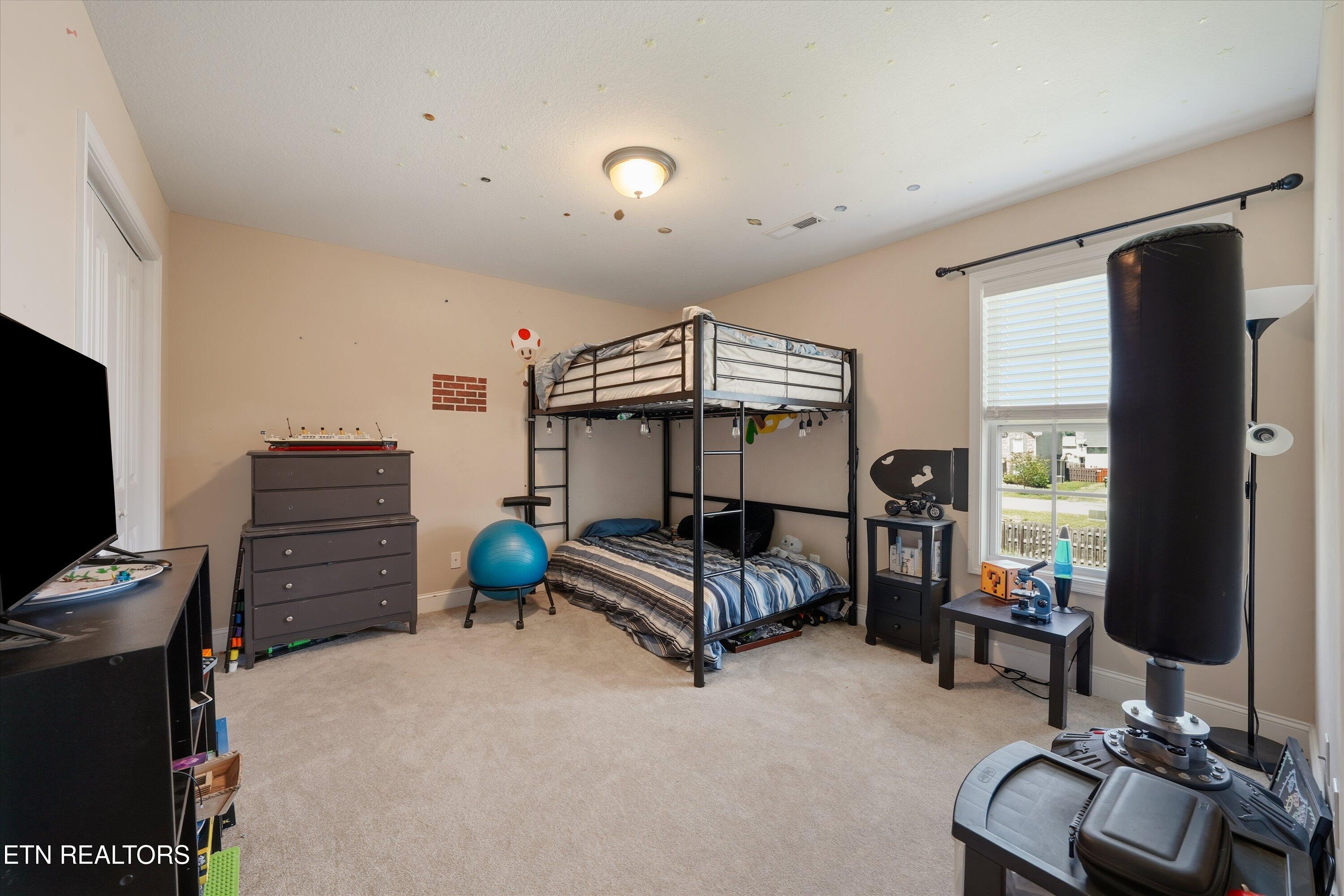 1227 Meadowmist Lane Maryville TN 37804