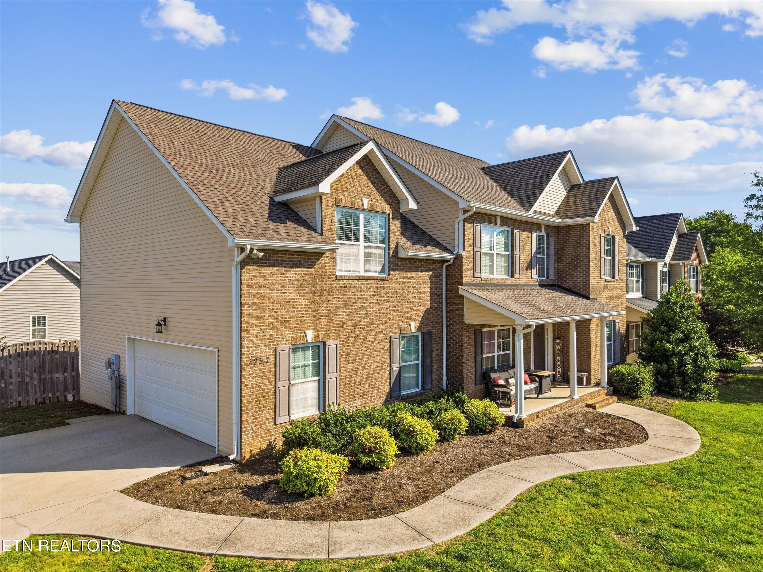 1227 Meadowmist Lane Maryville TN 37804