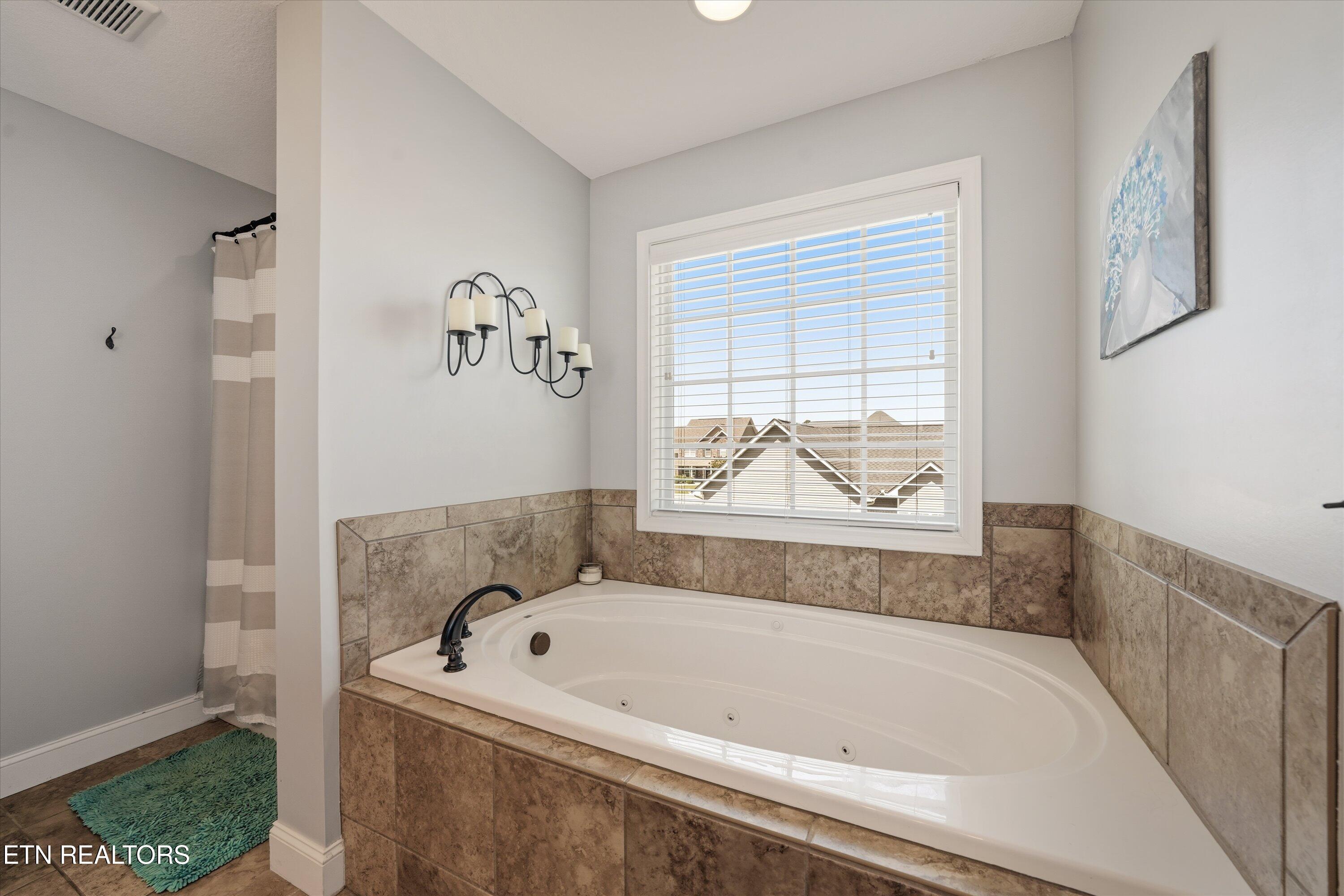 1227 Meadowmist Lane Maryville TN 37804