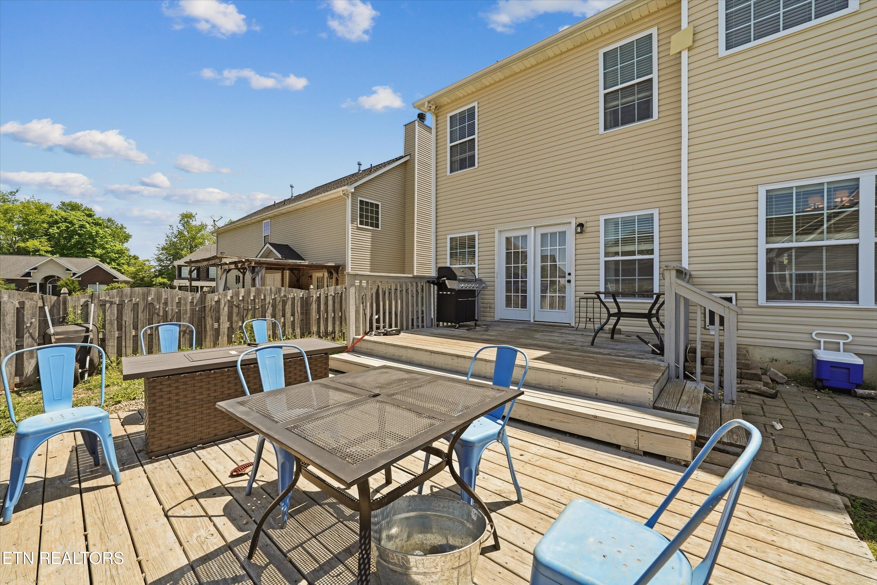 1227 Meadowmist Lane Maryville TN 37804