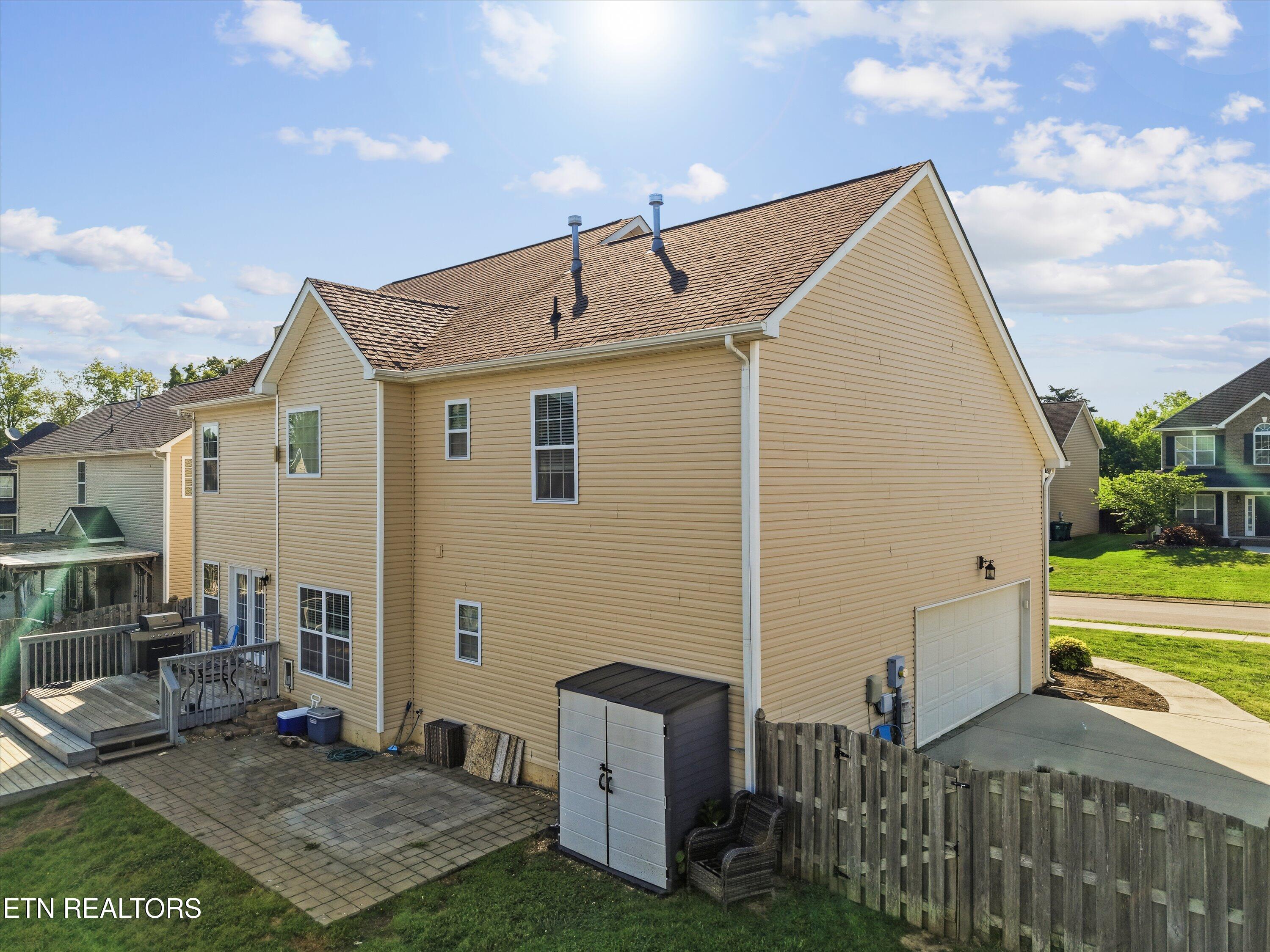 1227 Meadowmist Lane Maryville TN 37804