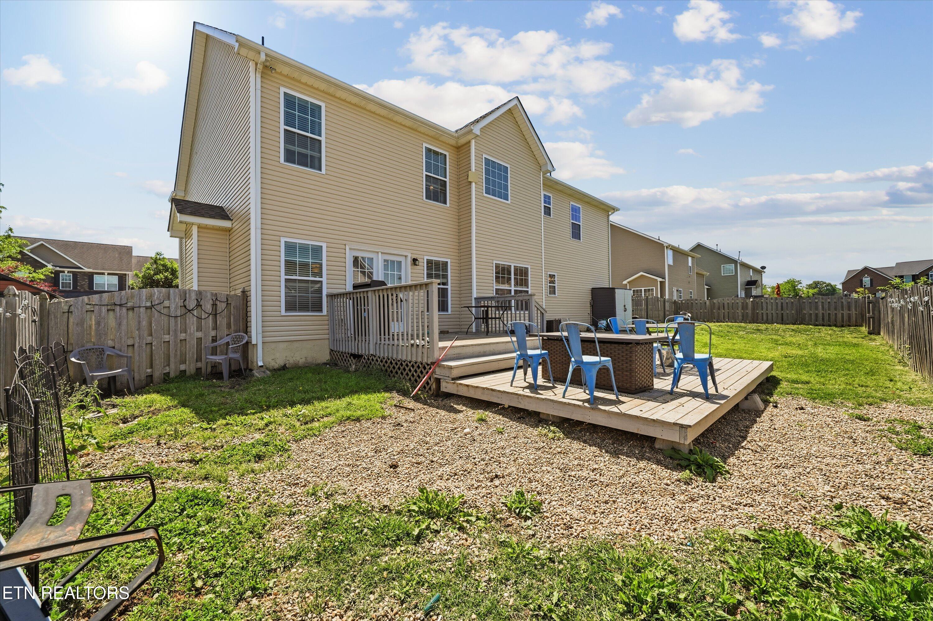 1227 Meadowmist Lane Maryville TN 37804