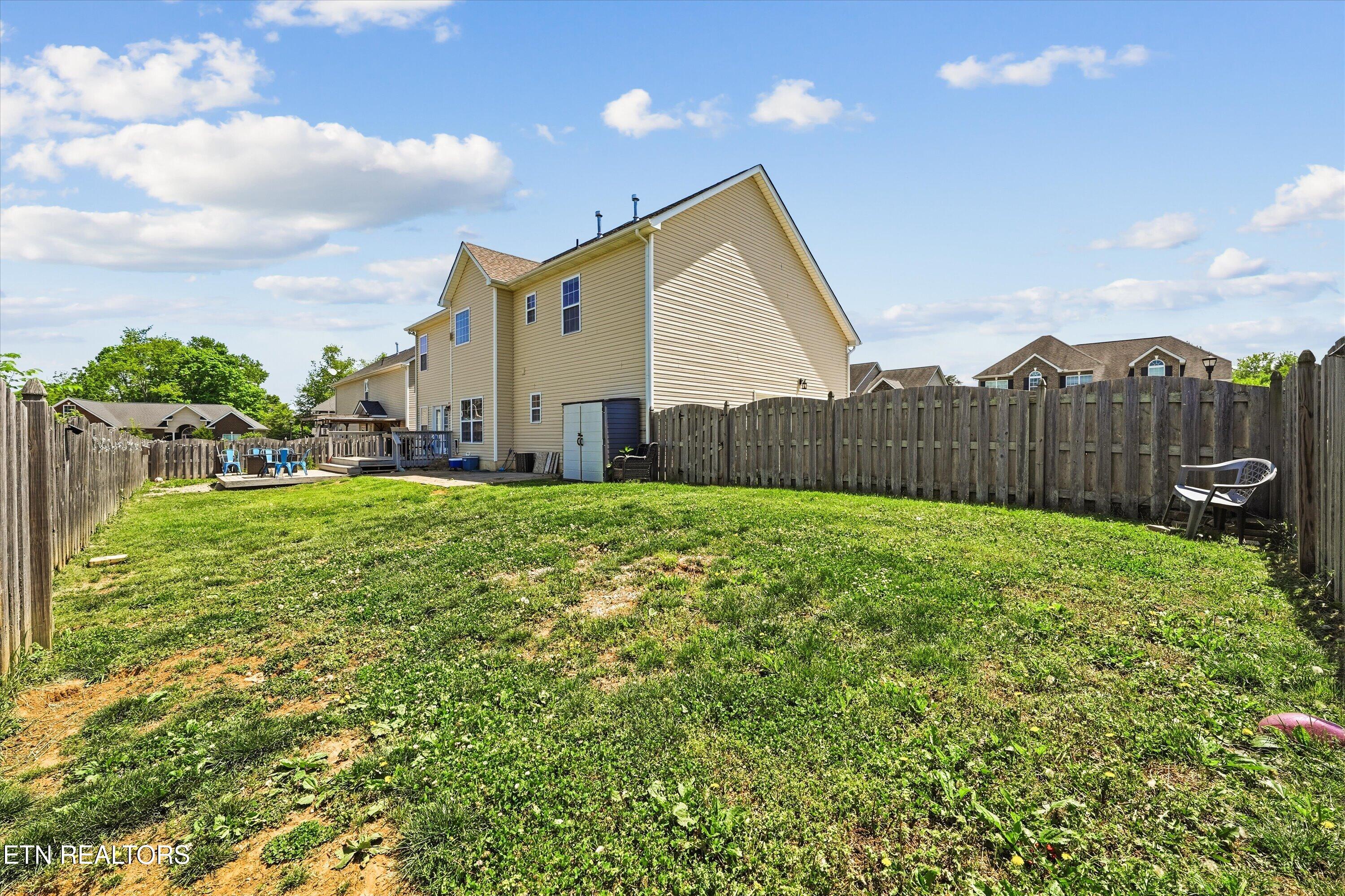 1227 Meadowmist Lane Maryville TN 37804