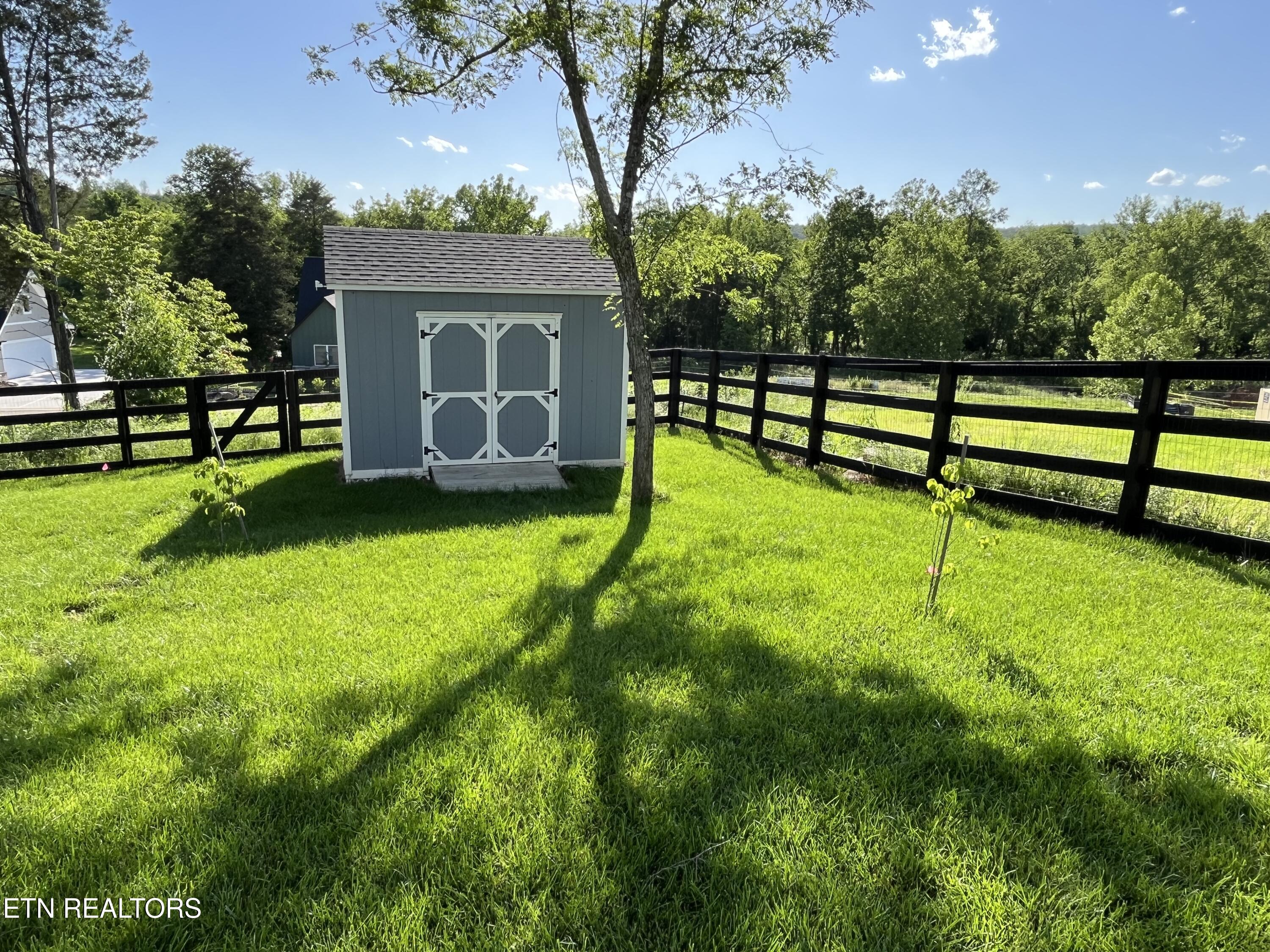 104 Black Oak Drive Oak Ridge TN 37830