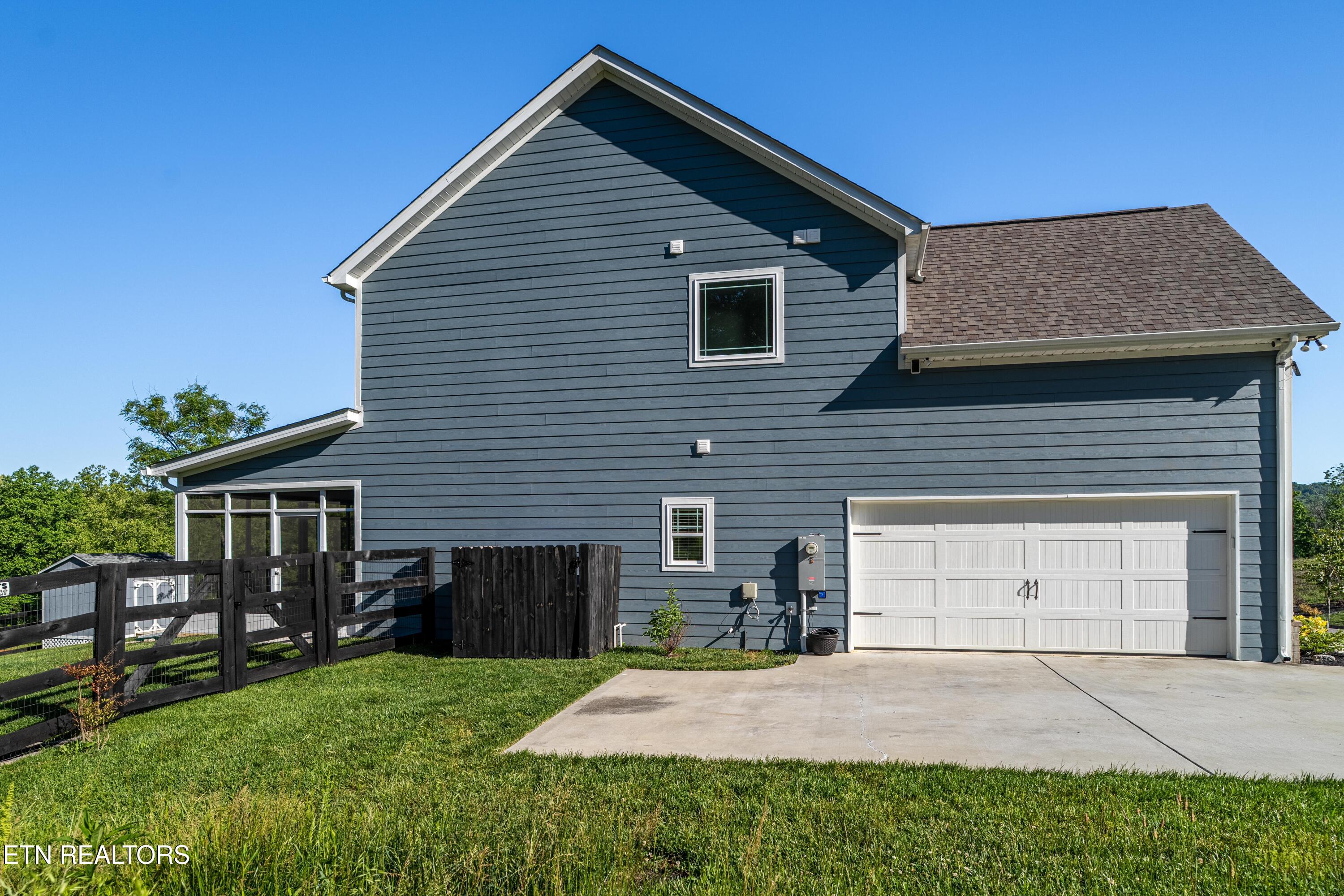 104 Black Oak Drive Oak Ridge TN 37830