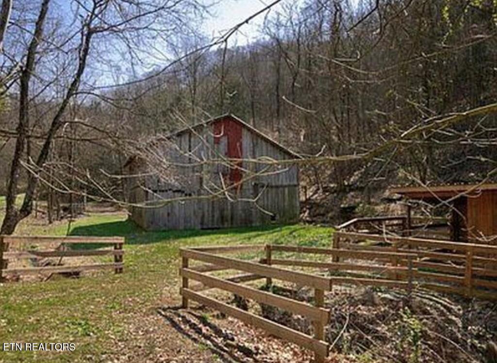 360 Spurlock Hollow Lane Gainesboro TN 38562