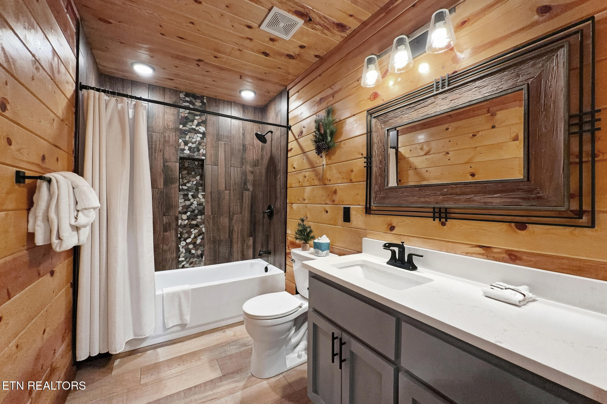 1217 Jayell Road Sevierville TN 37862