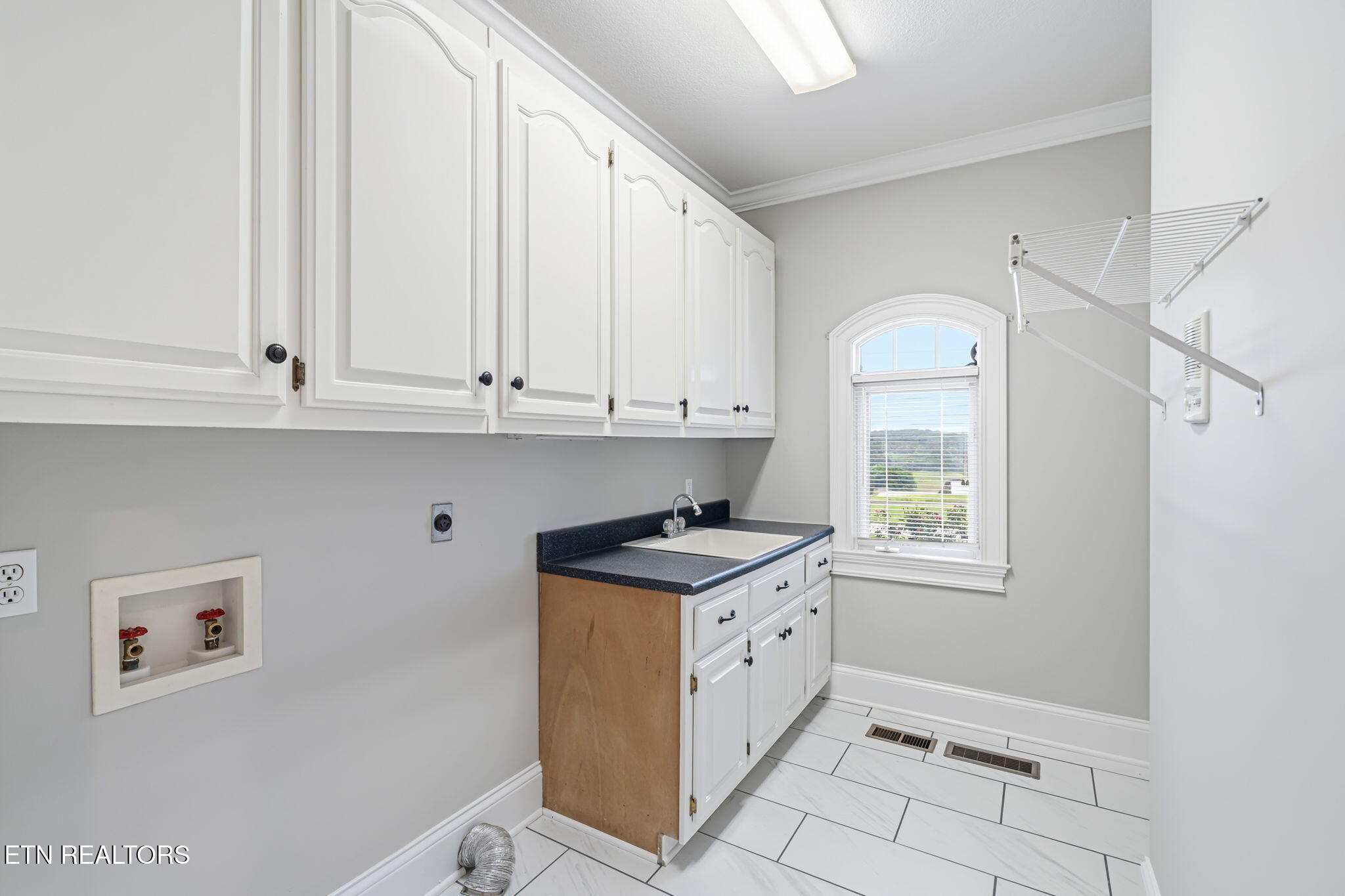 122 Highland Drive Madisonville TN 37354