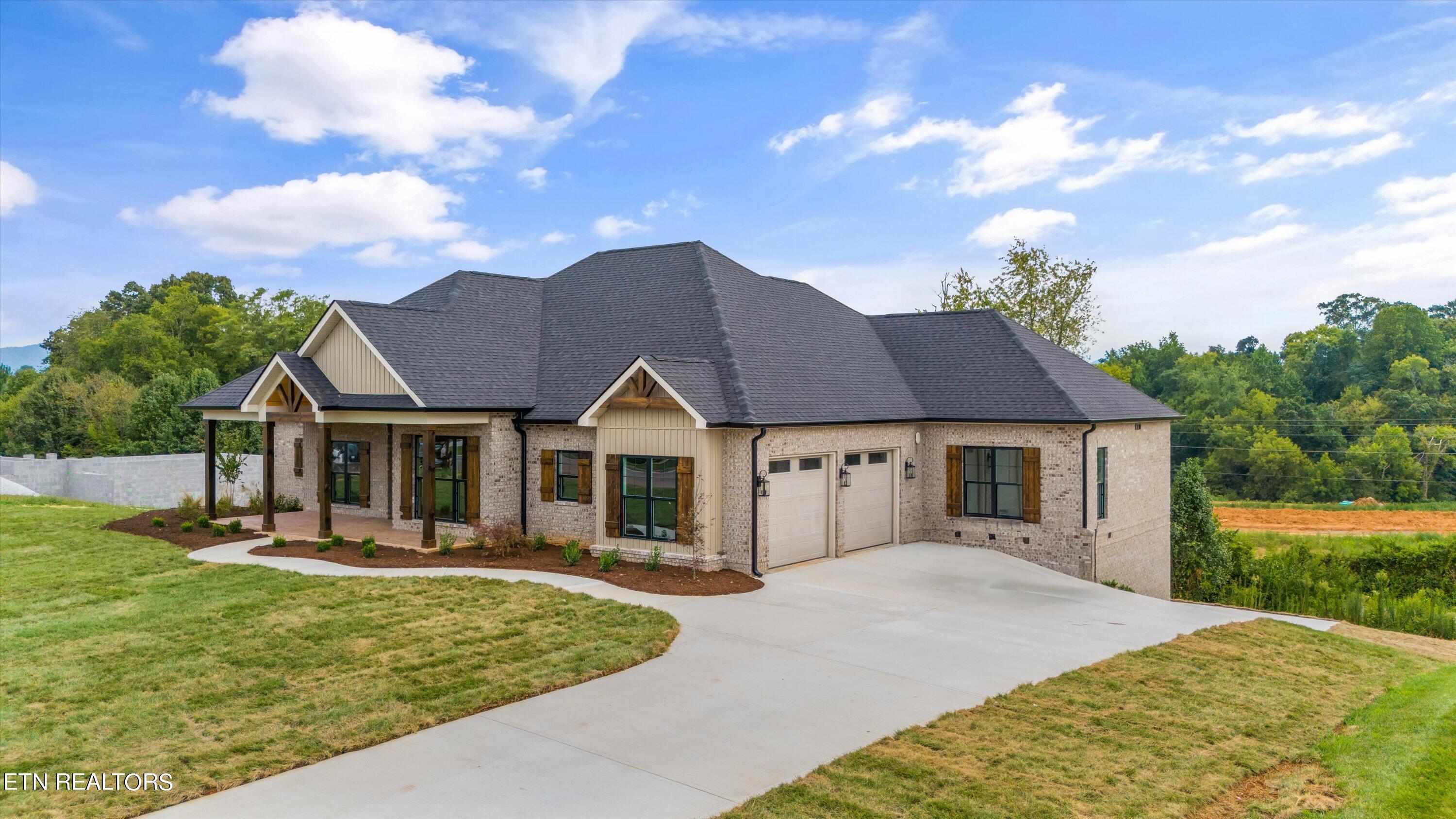 3355 Old Plantation Way Maryville TN 37804