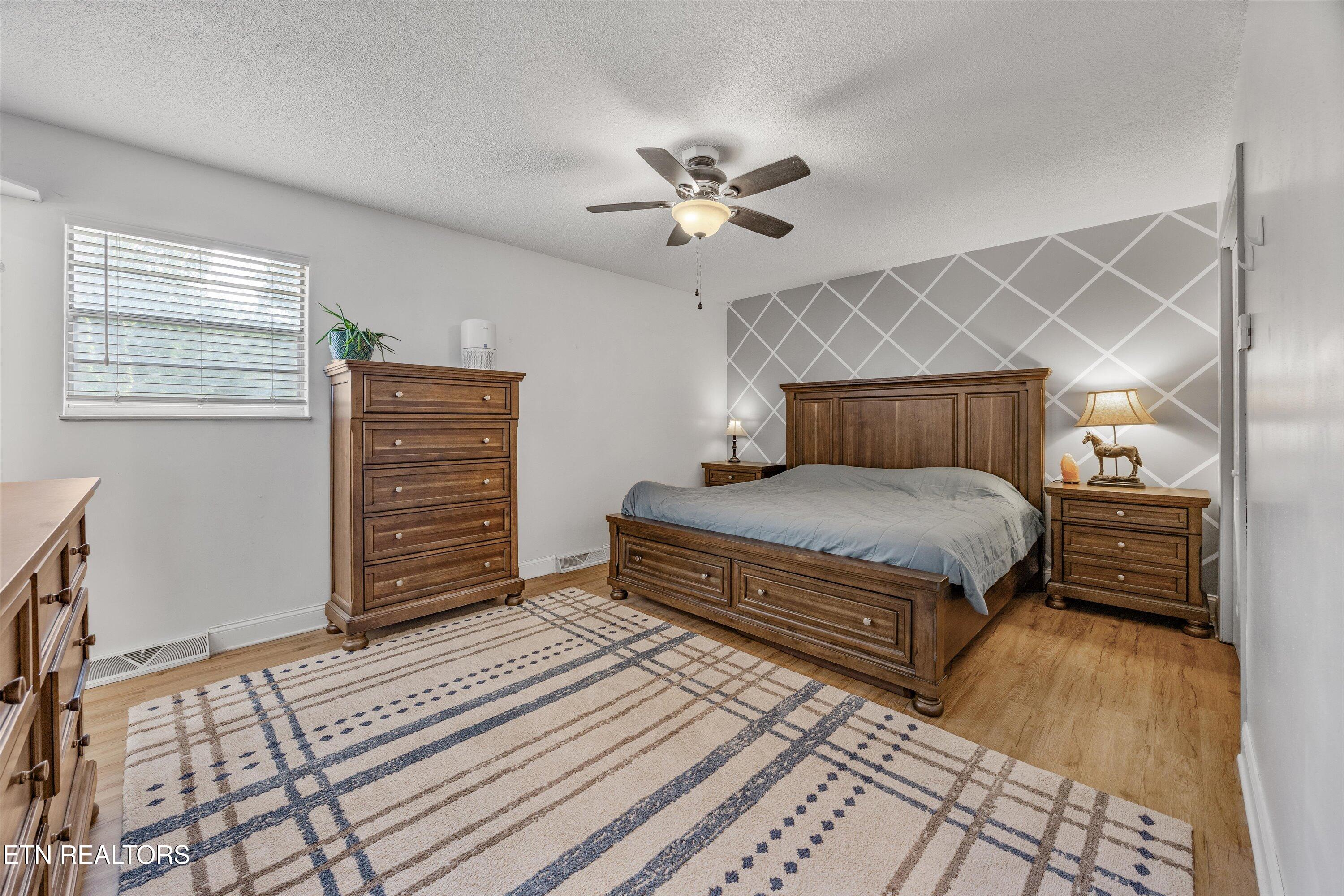 8928 Moneymaker Drive Knoxville TN 37923