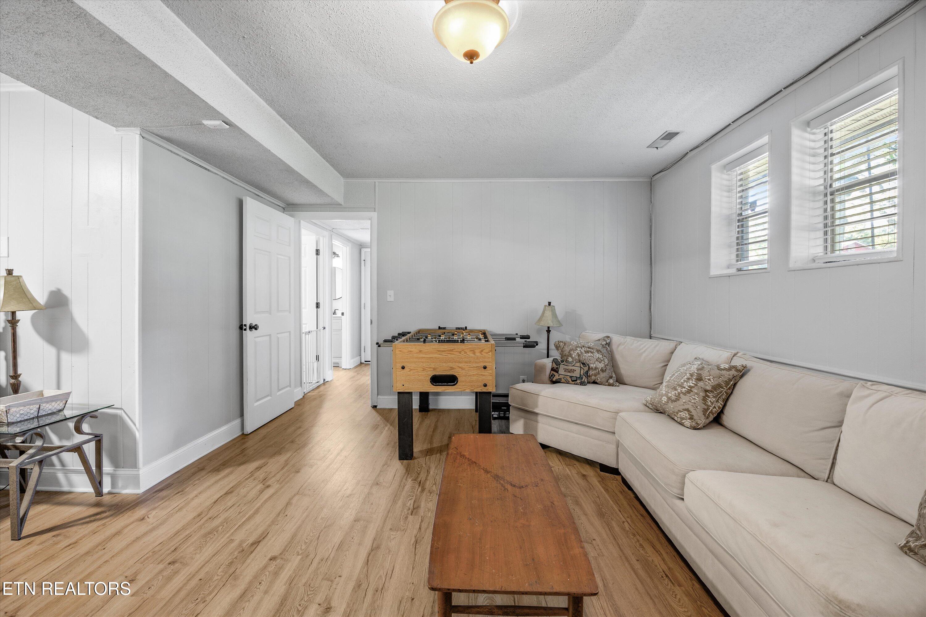 8928 Moneymaker Drive Knoxville TN 37923