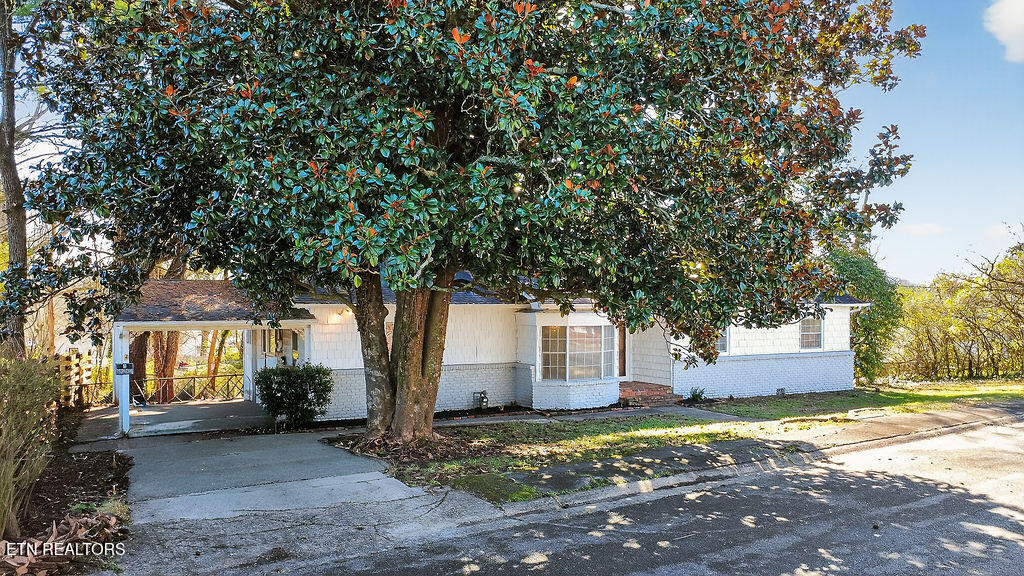 109 E Pasadena Road Oak Ridge TN 37830