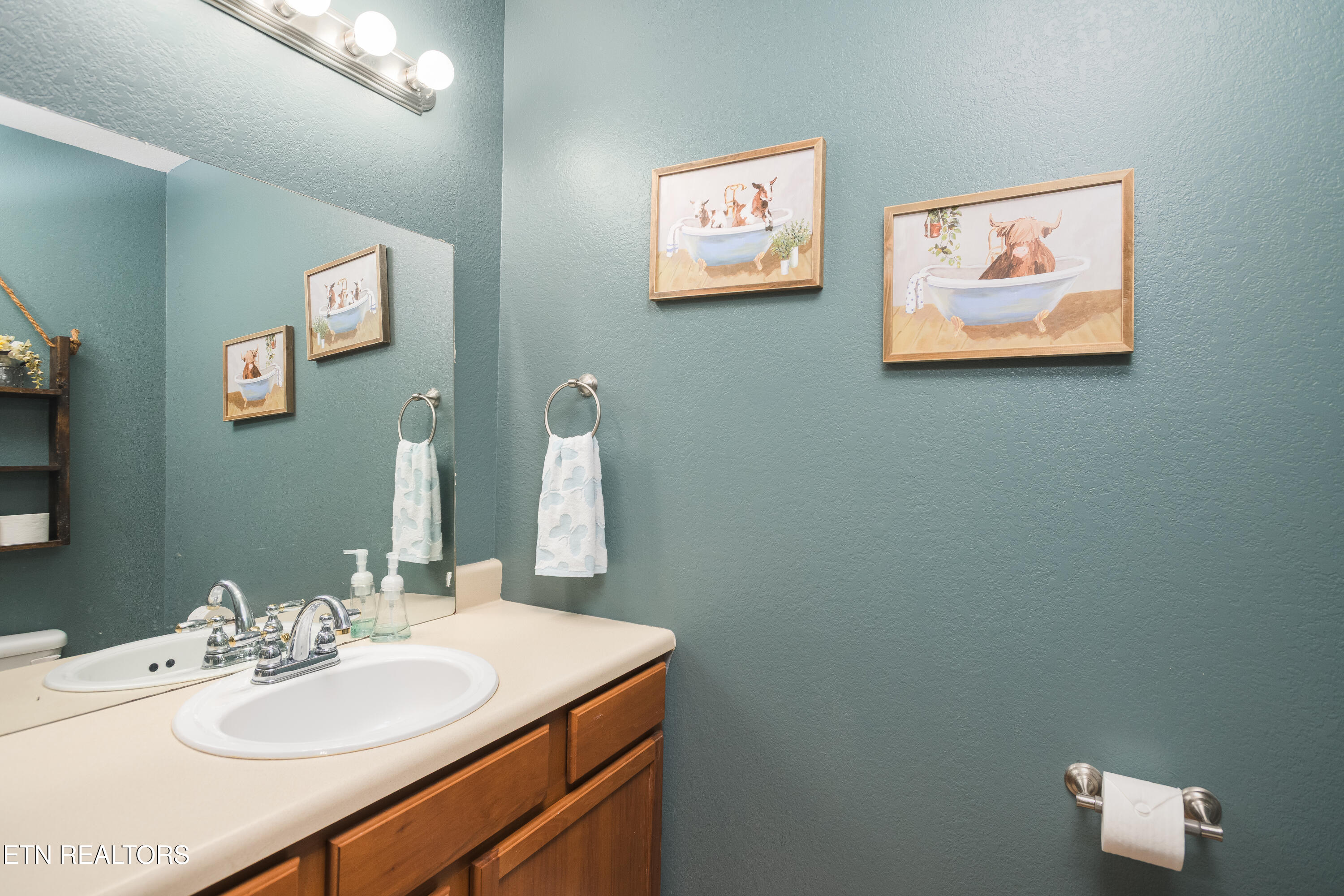 297 Parks Circle Harrogate TN 37752