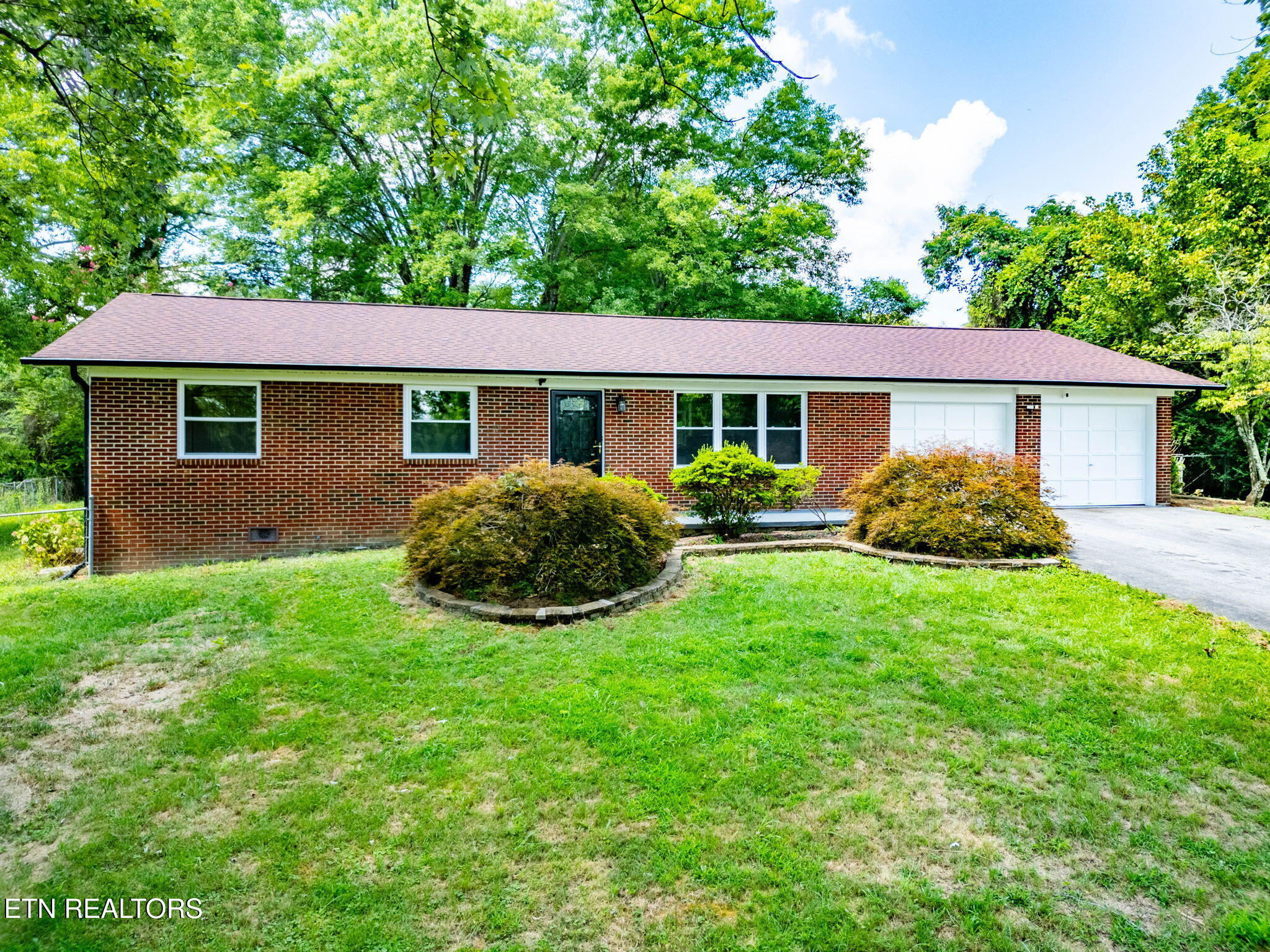 6621 Lambent Lane Knoxville TN 37918