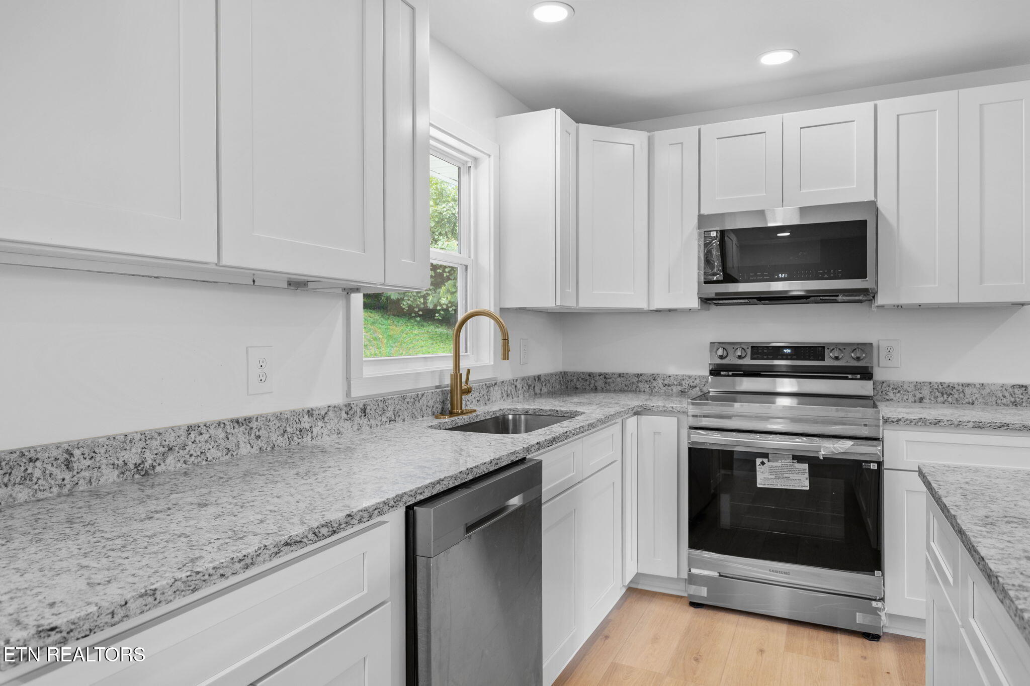 6621 Lambent Lane Knoxville TN 37918
