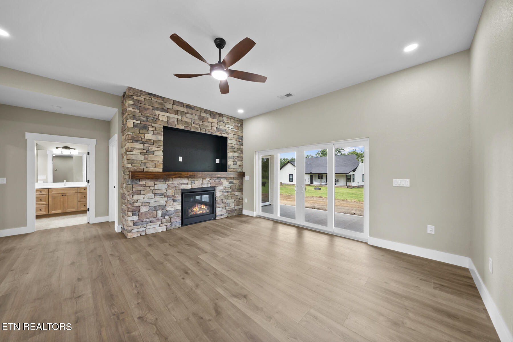 427 Bluff View Lp Crossville TN 38571