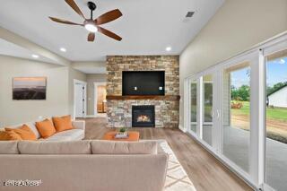 427 Bluff View Lp Crossville TN 38571