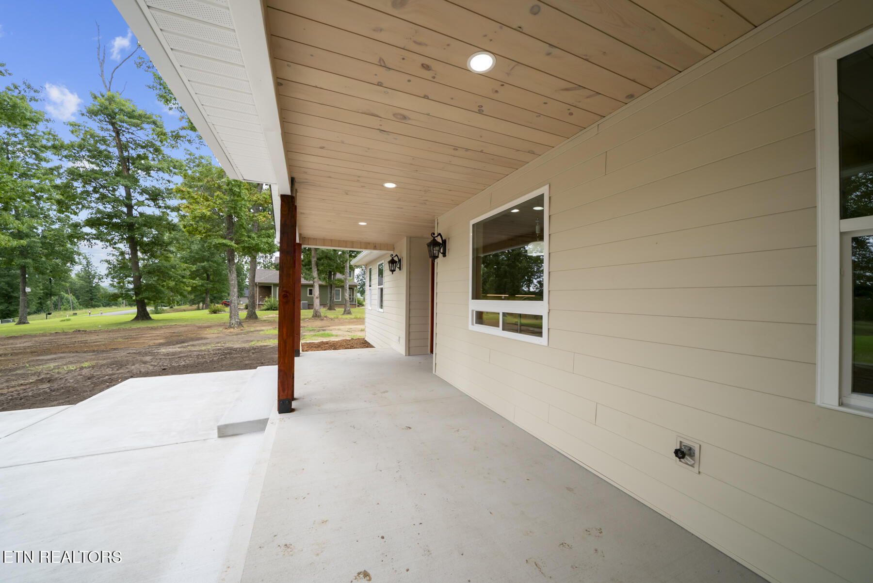 427 Bluff View Lp Crossville TN 38571