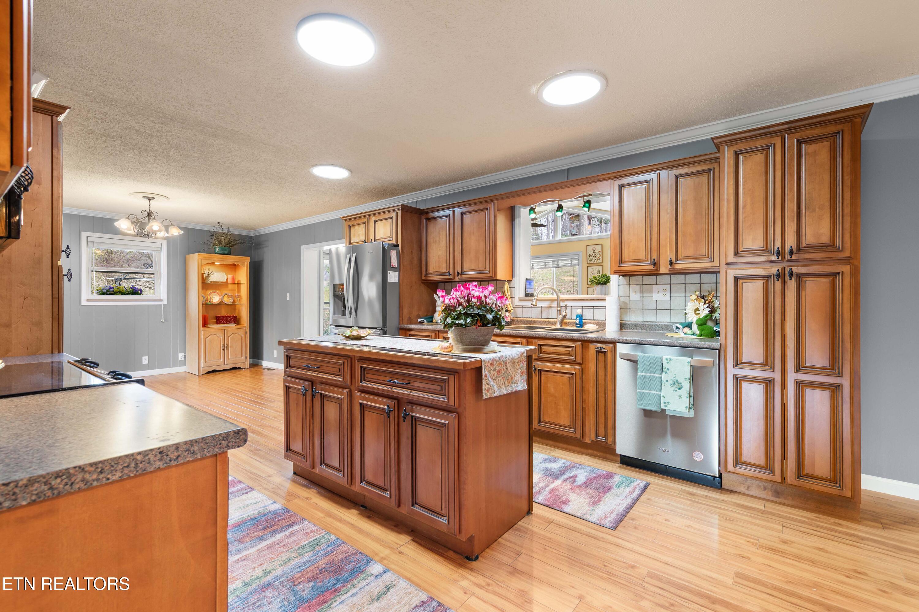 395 Wolfe Road Luttrell TN 37779