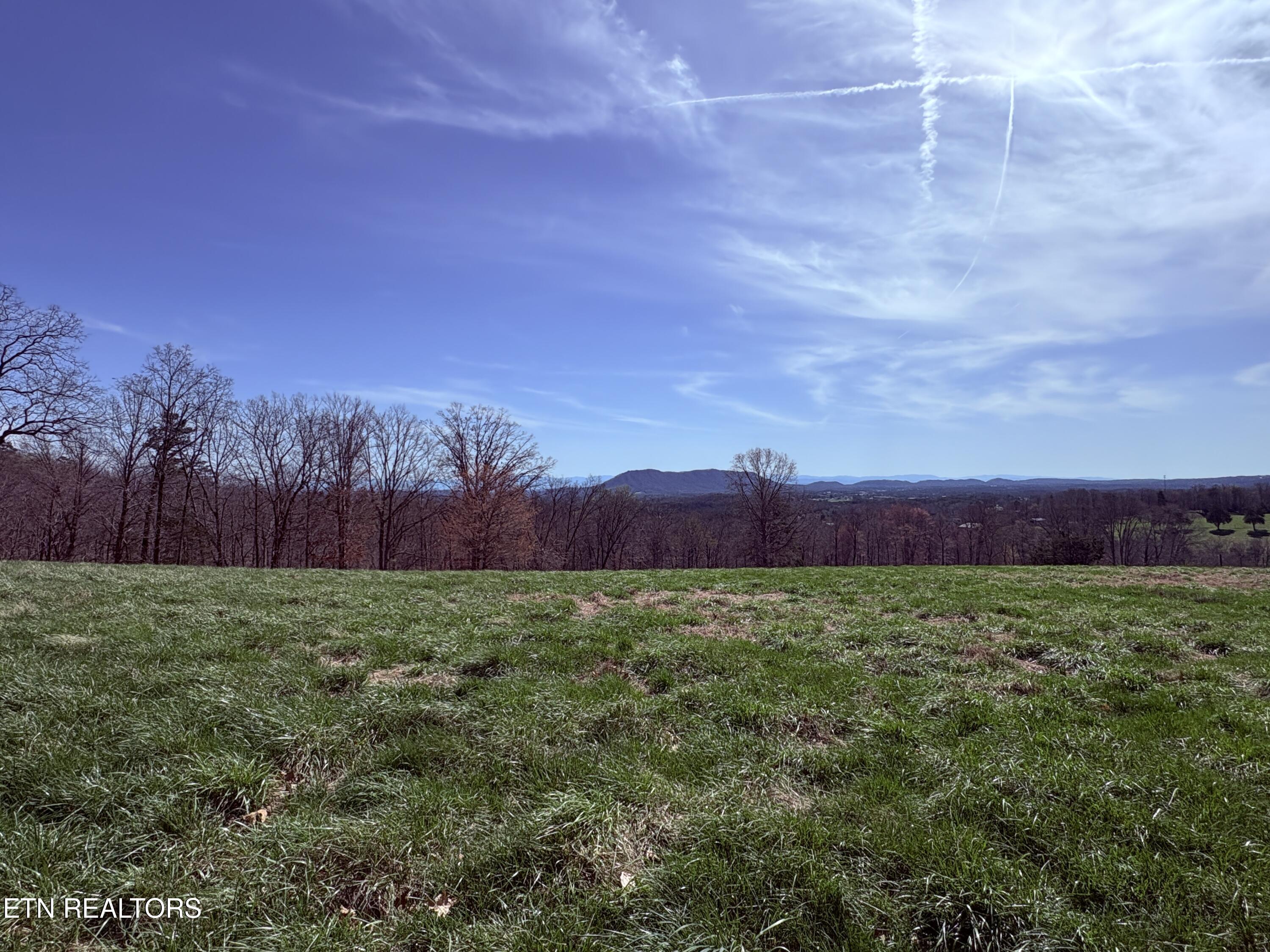 395 Wolfe Road Luttrell TN 37779