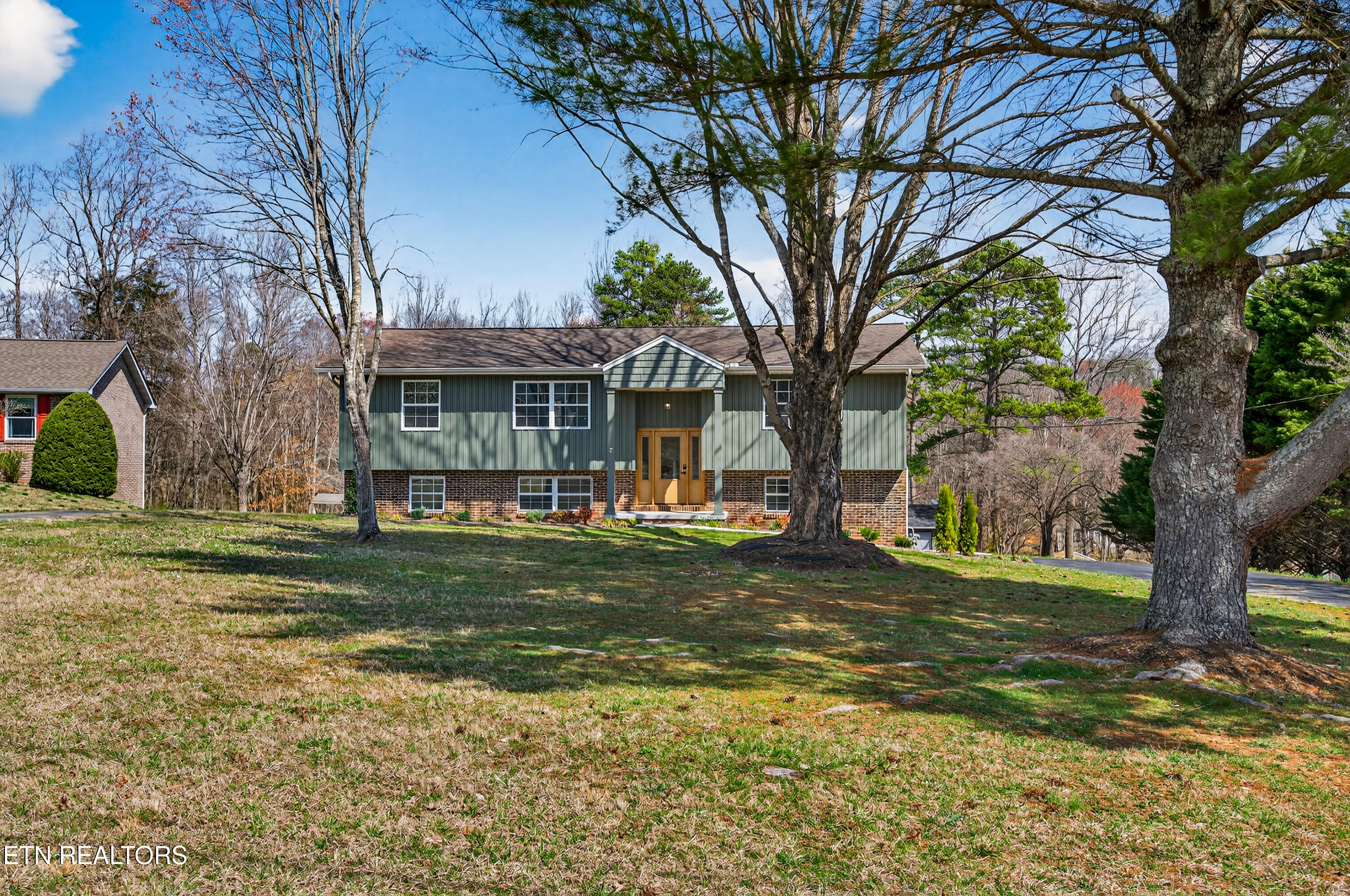 1205 Hoss Road Powell TN 37849