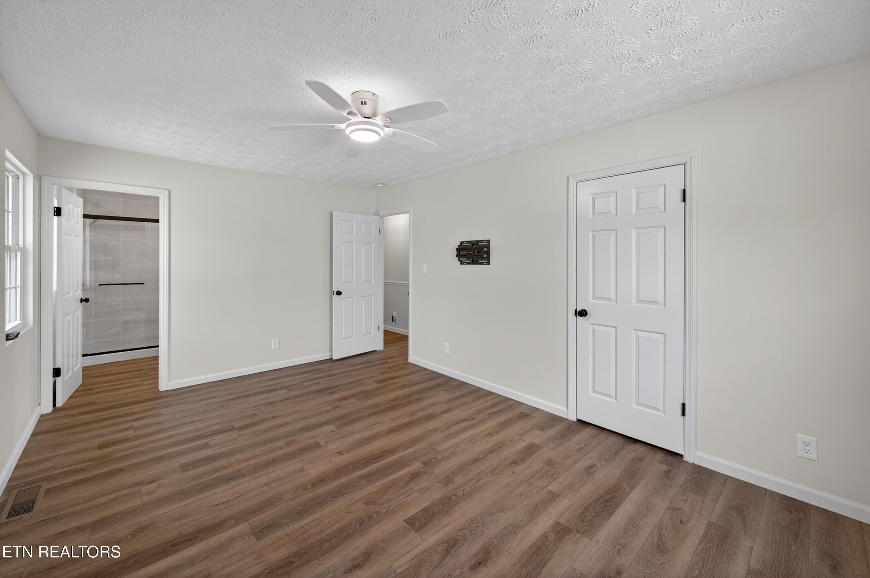 1205 Hoss Road Powell TN 37849
