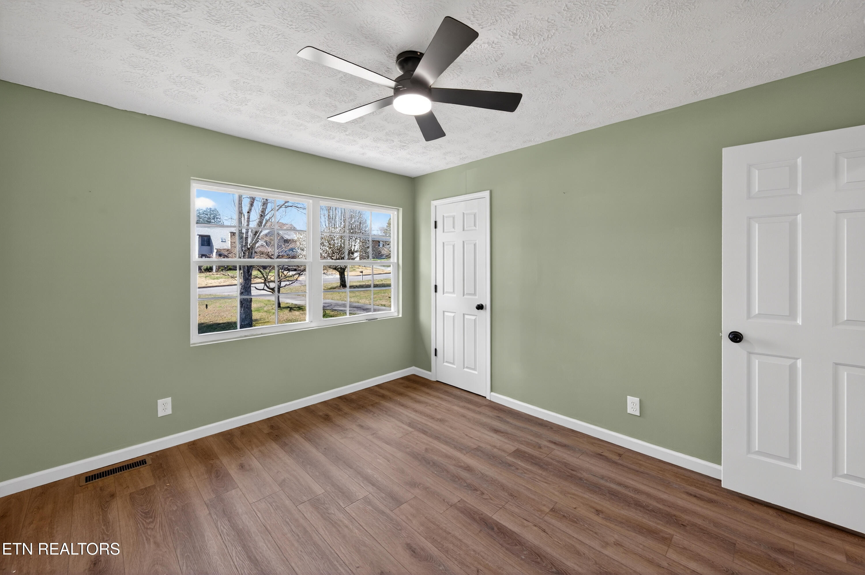 1205 Hoss Road Powell TN 37849