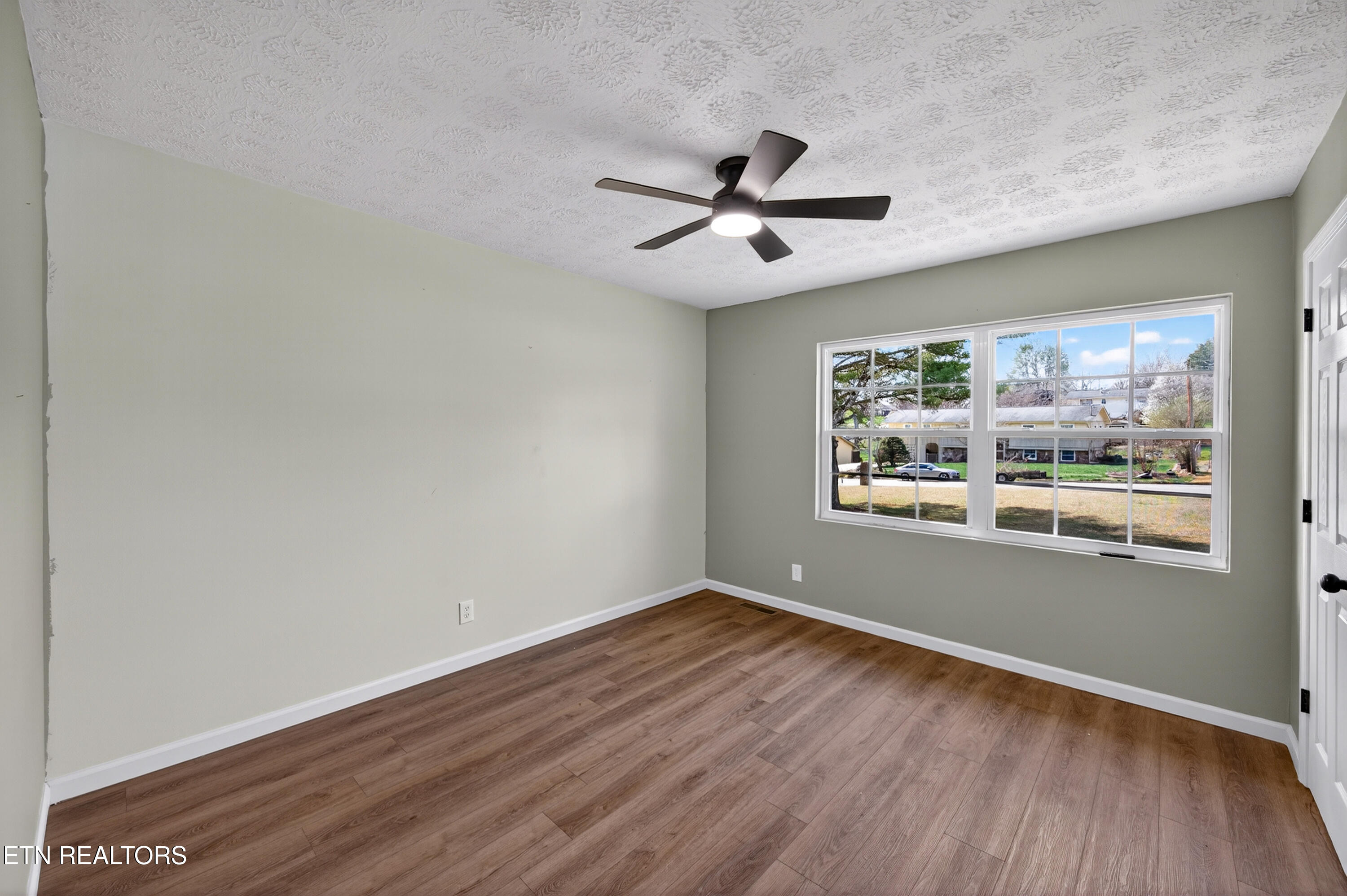 1205 Hoss Road Powell TN 37849