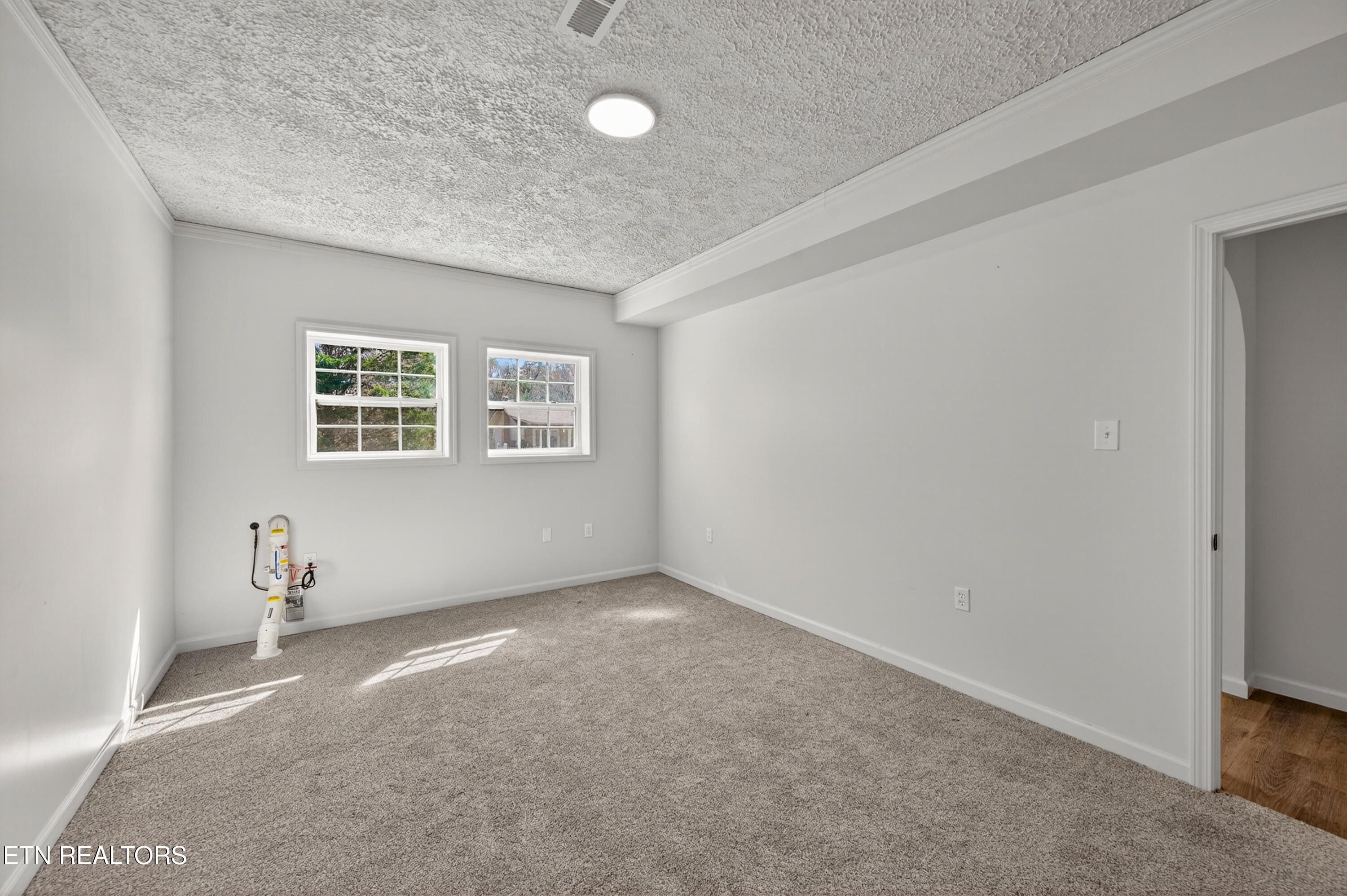 1205 Hoss Road Powell TN 37849