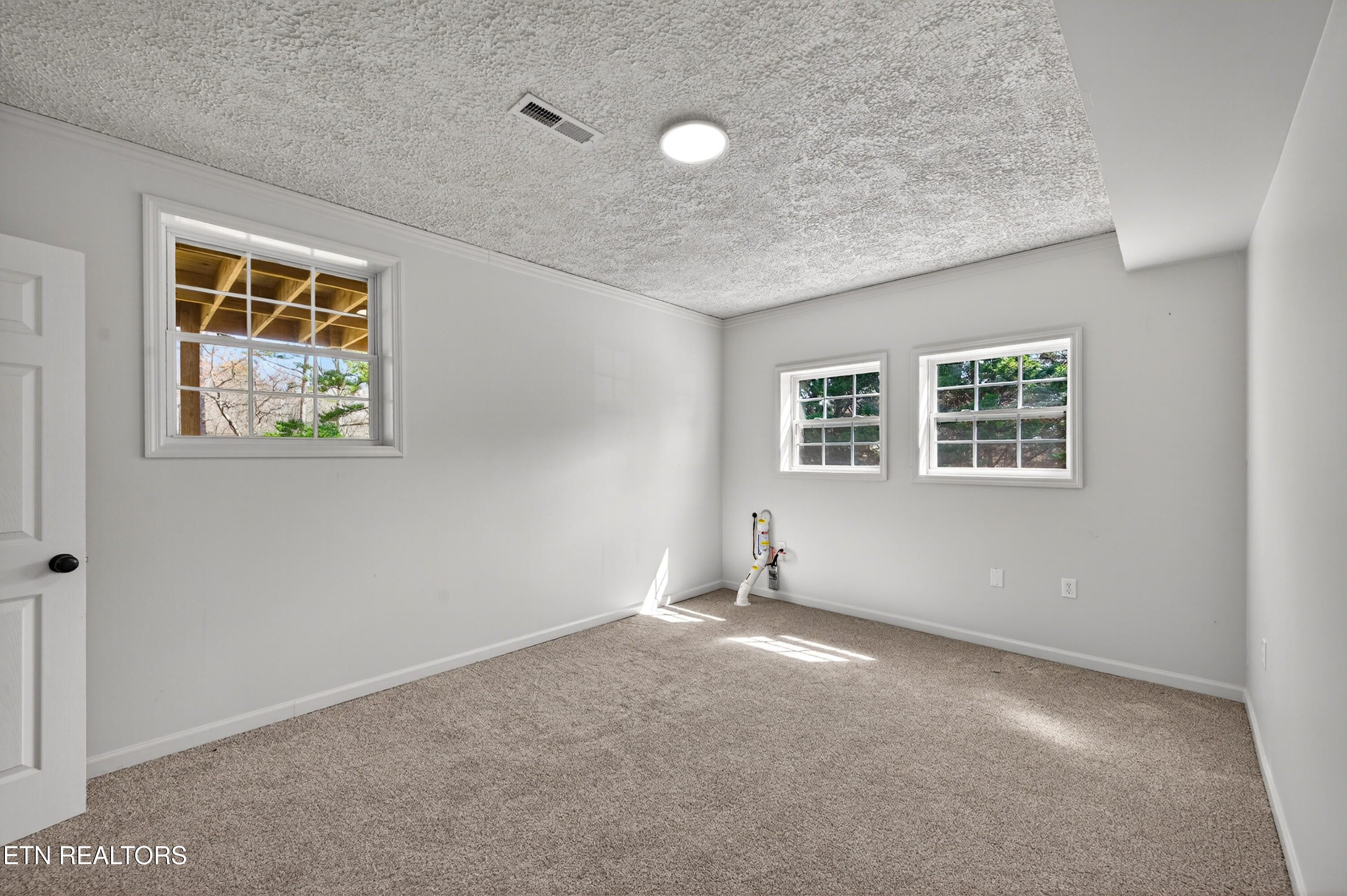 1205 Hoss Road Powell TN 37849