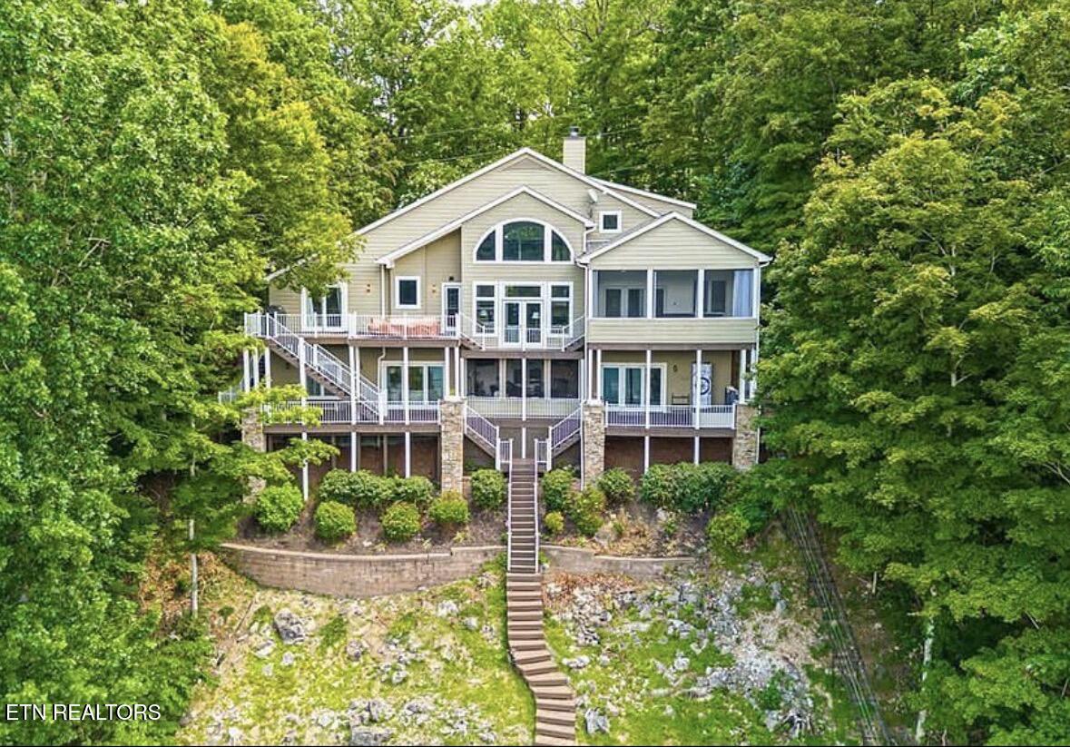 1304 N. Shorewood Lane Caryville TN 37714
