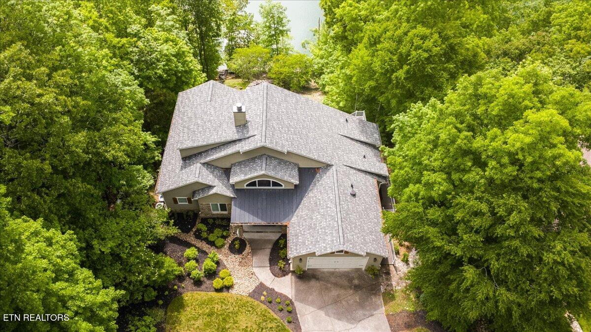 1304 N. Shorewood Lane Caryville TN 37714