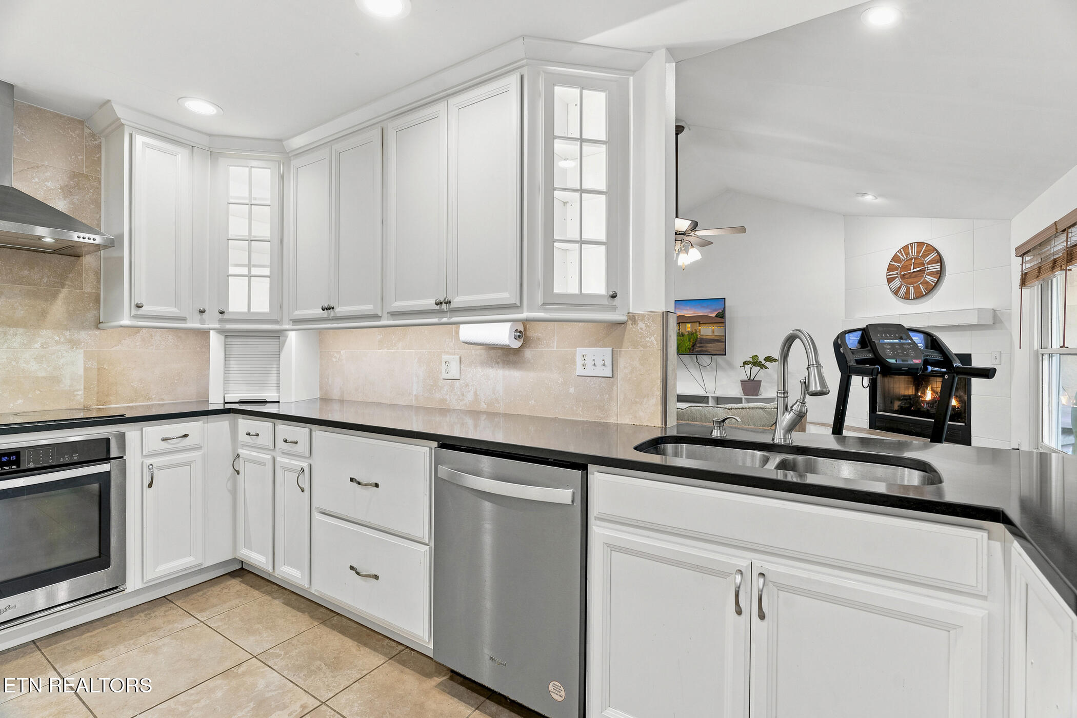 2070 James Road Sevierville TN 37876