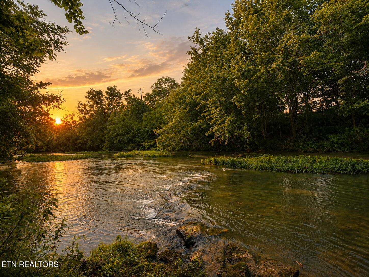 2070 James Road Sevierville TN 37876