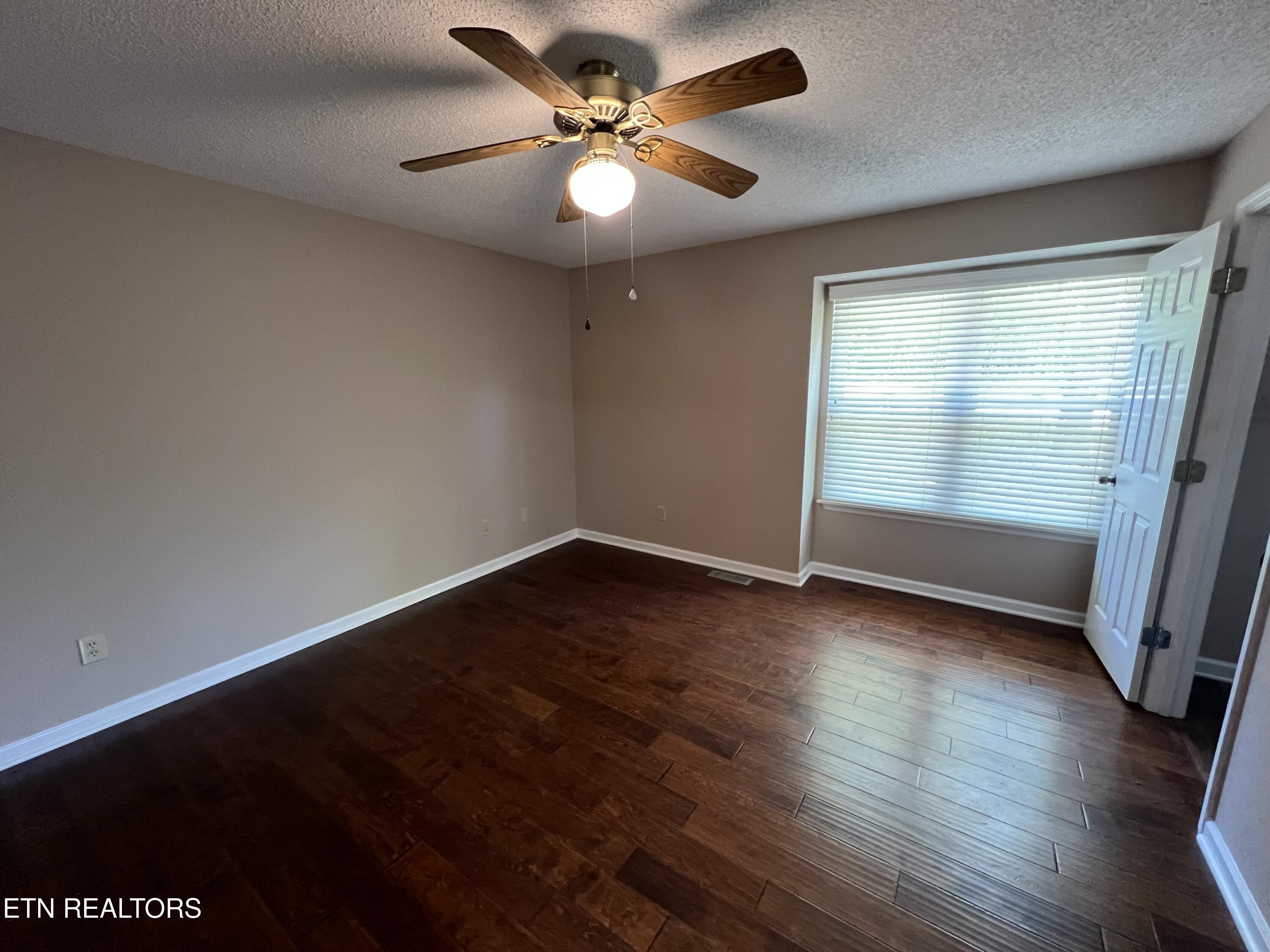 132 Cromwell Lane Crossville TN 38558