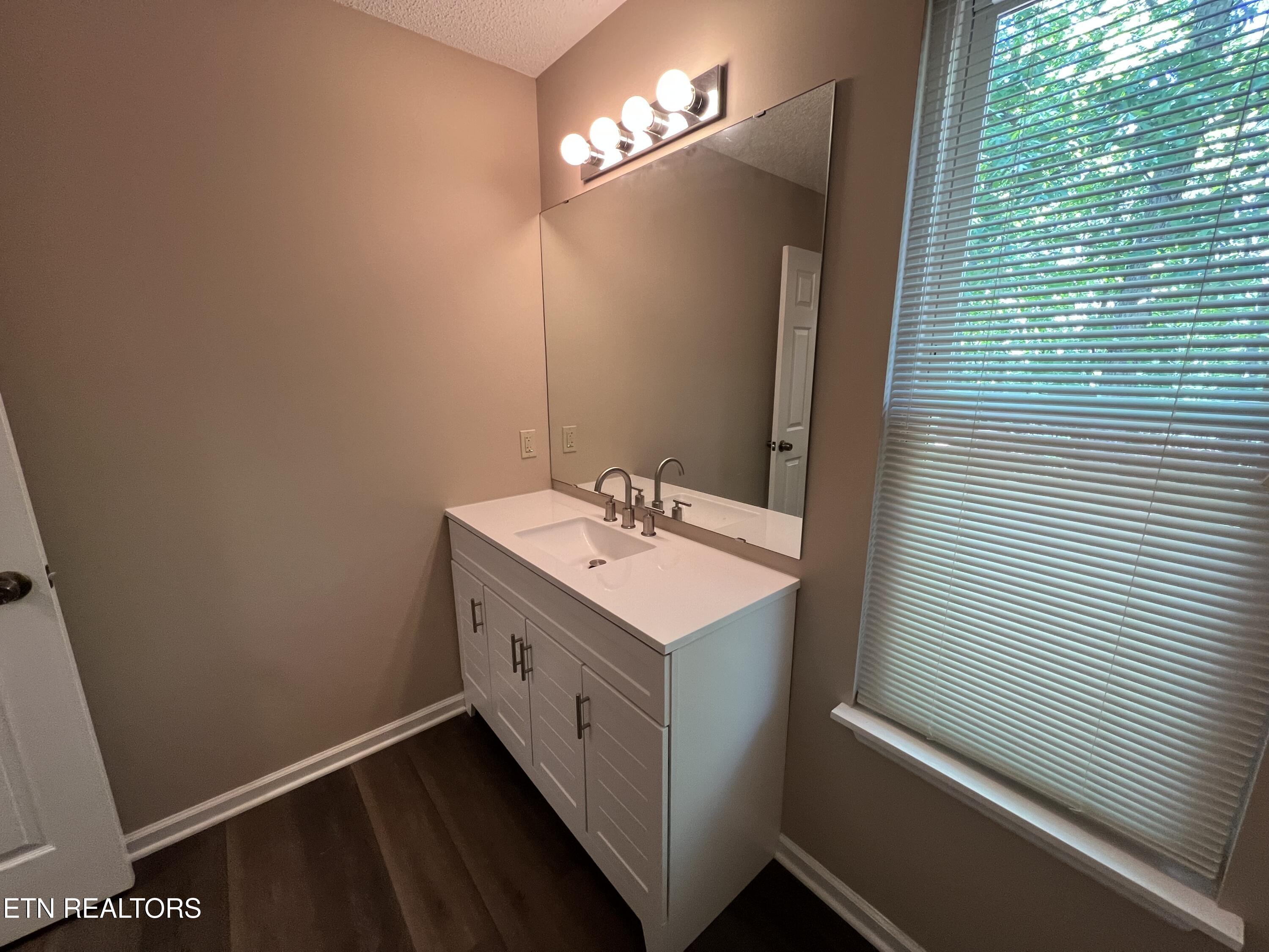 132 Cromwell Lane Crossville TN 38558