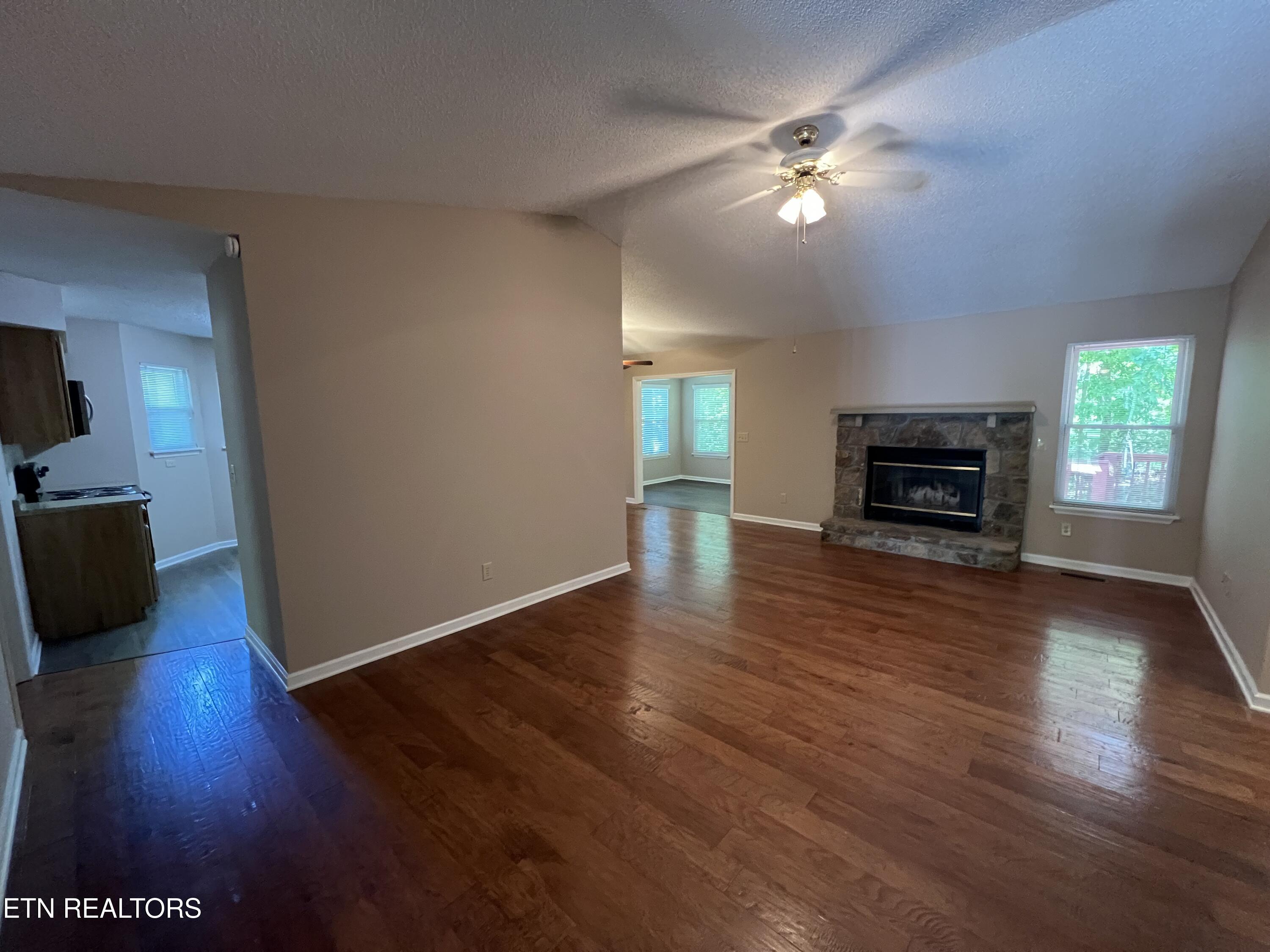 132 Cromwell Lane Crossville TN 38558