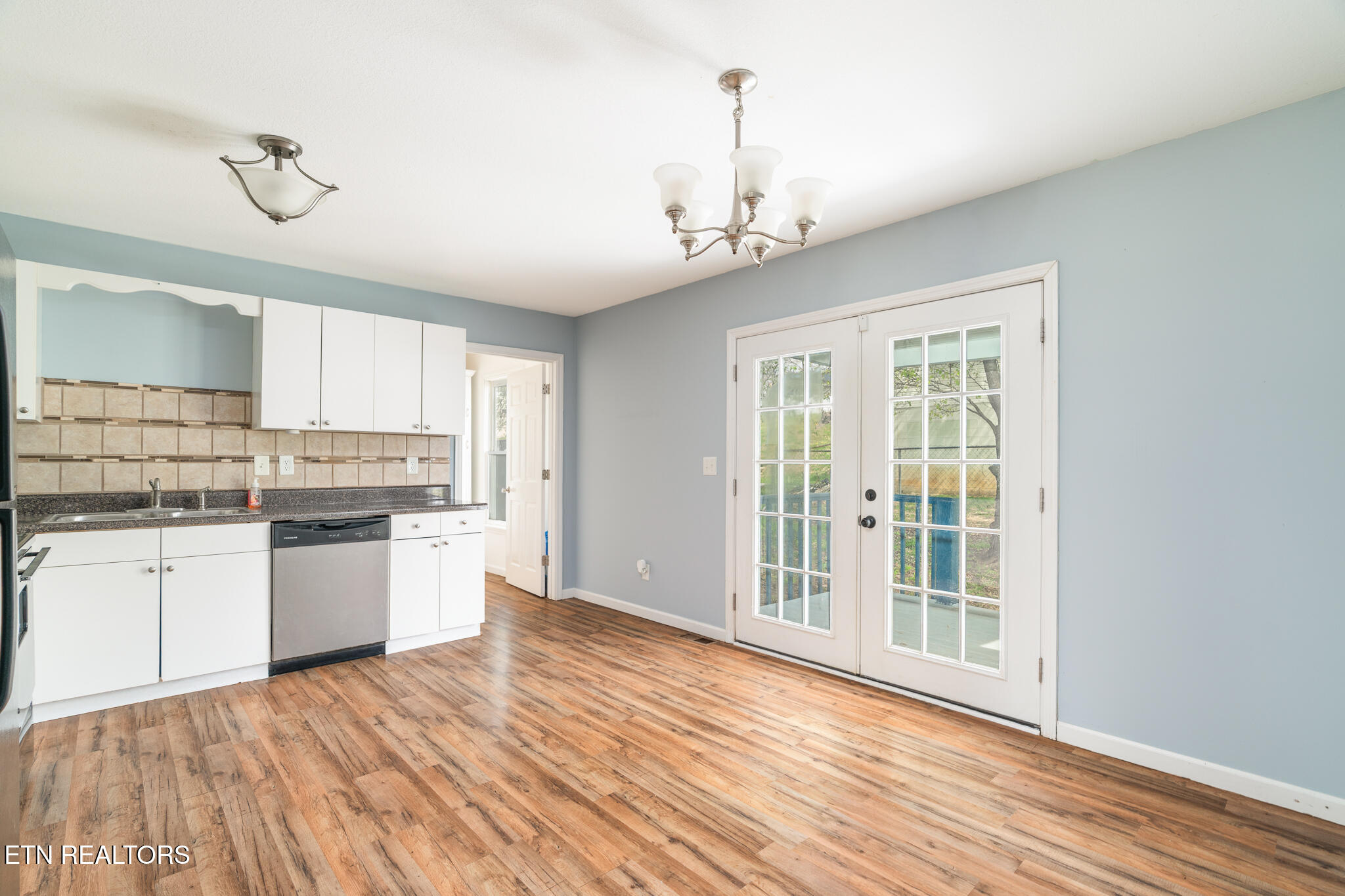 109 Miles Lane Lafollette TN 37766