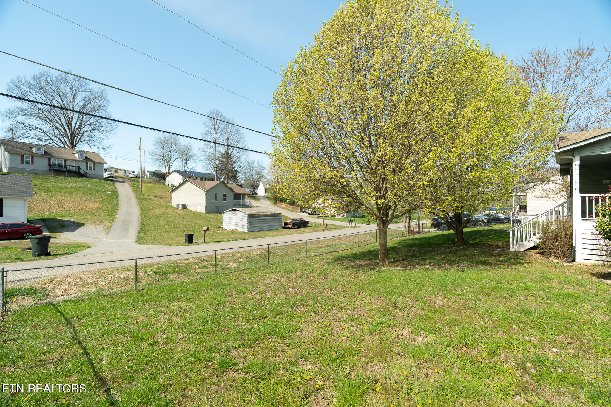 109 Miles Lane Lafollette TN 37766
