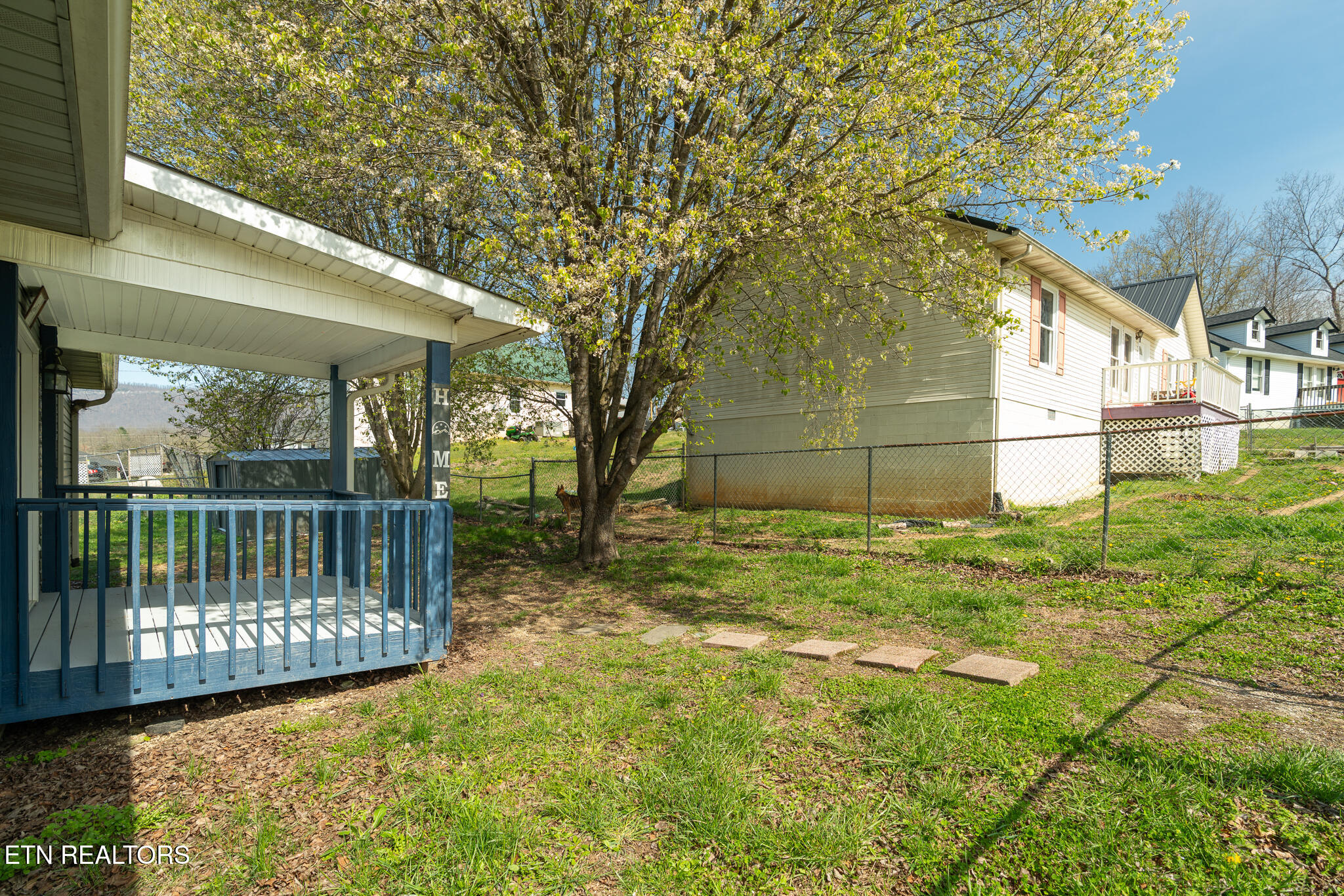 109 Miles Lane Lafollette TN 37766
