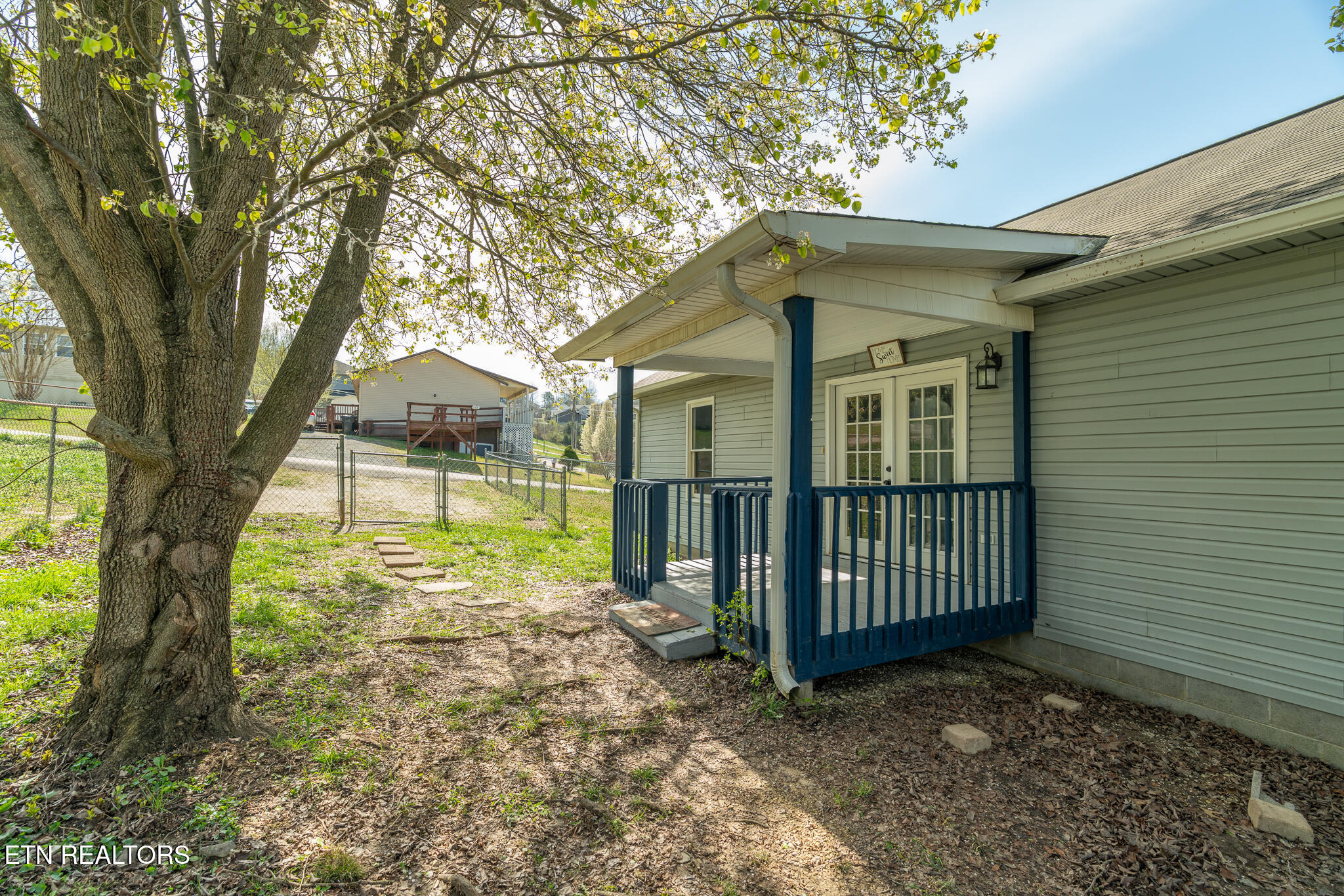 109 Miles Lane Lafollette TN 37766