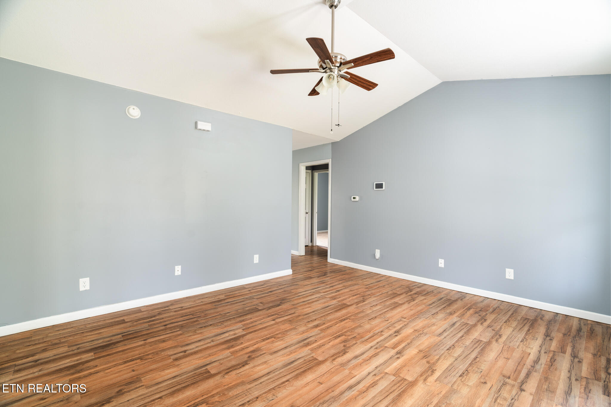 109 Miles Lane Lafollette TN 37766