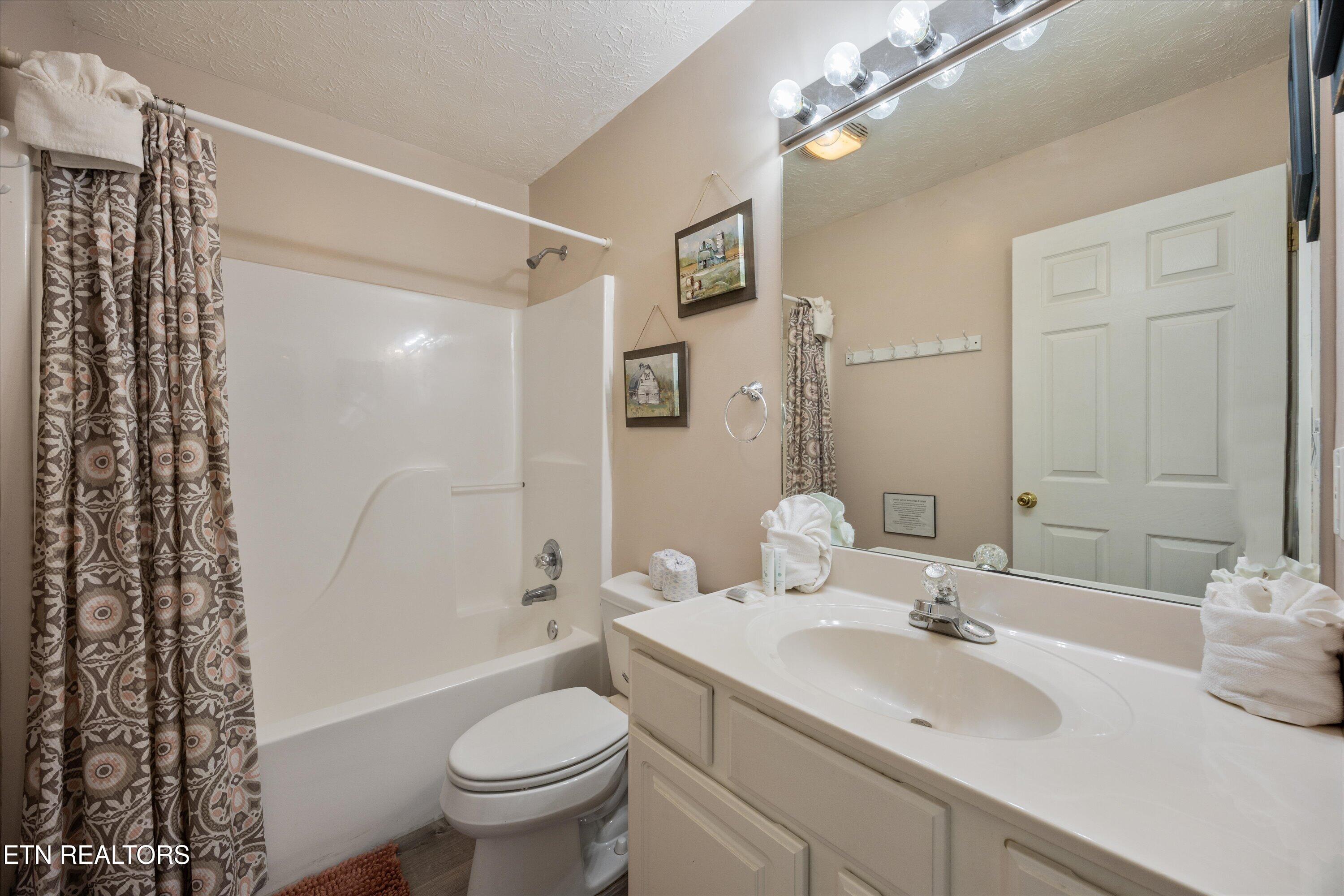 1825 Sunnydale Drive Sevierville TN 37862