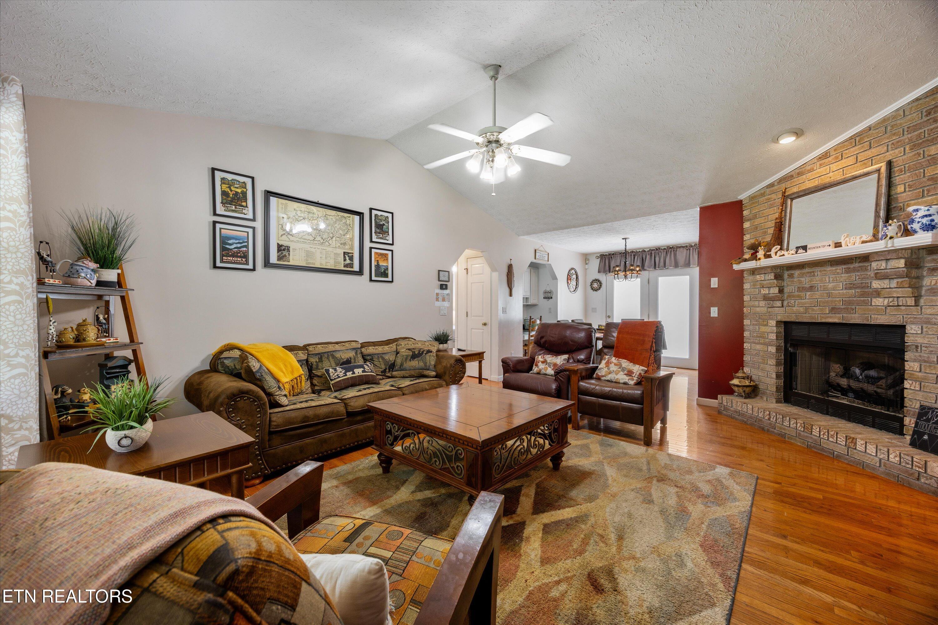 1825 Sunnydale Drive Sevierville TN 37862