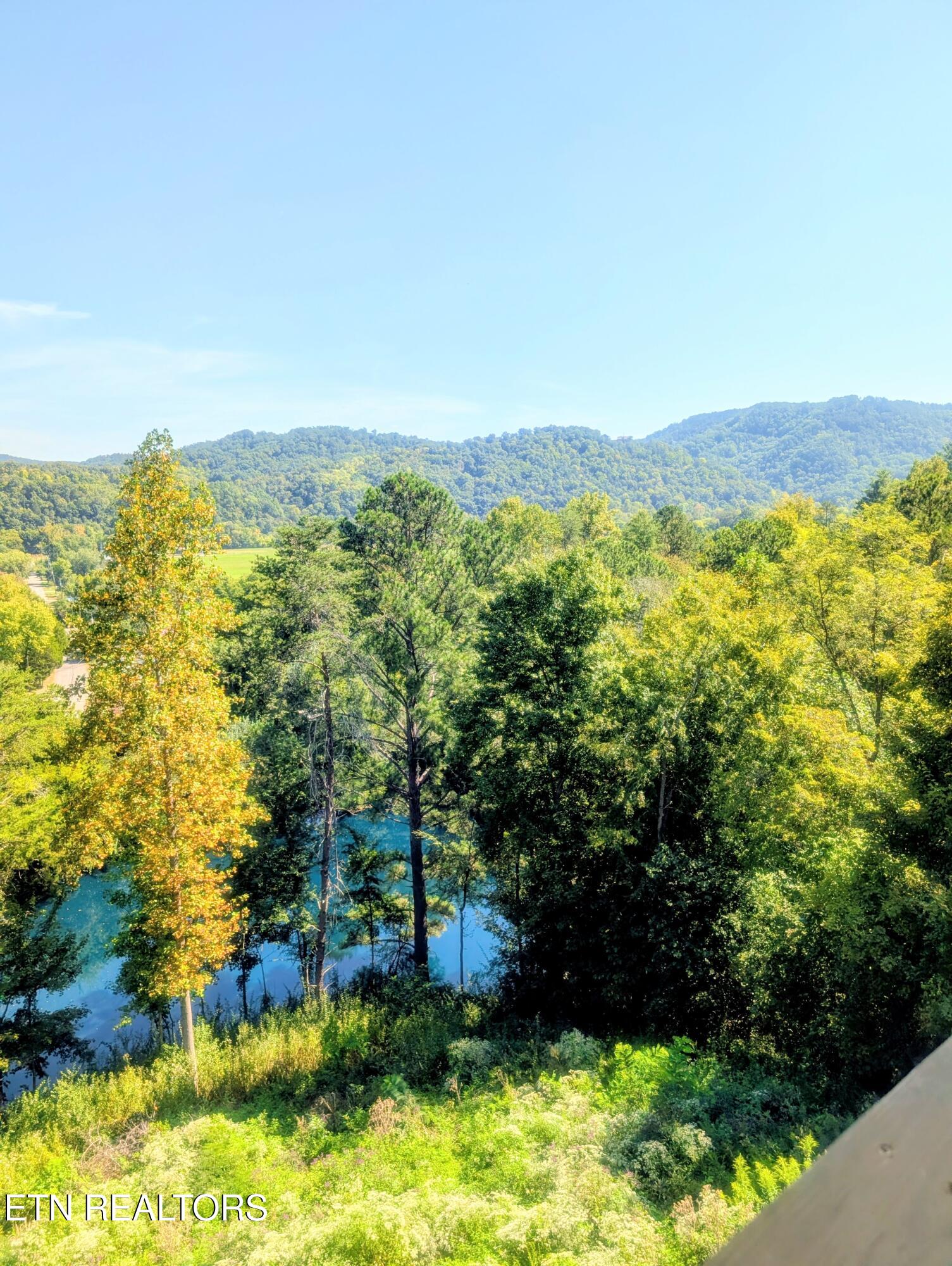 1720 Mountain Drive Sevierville TN 37876