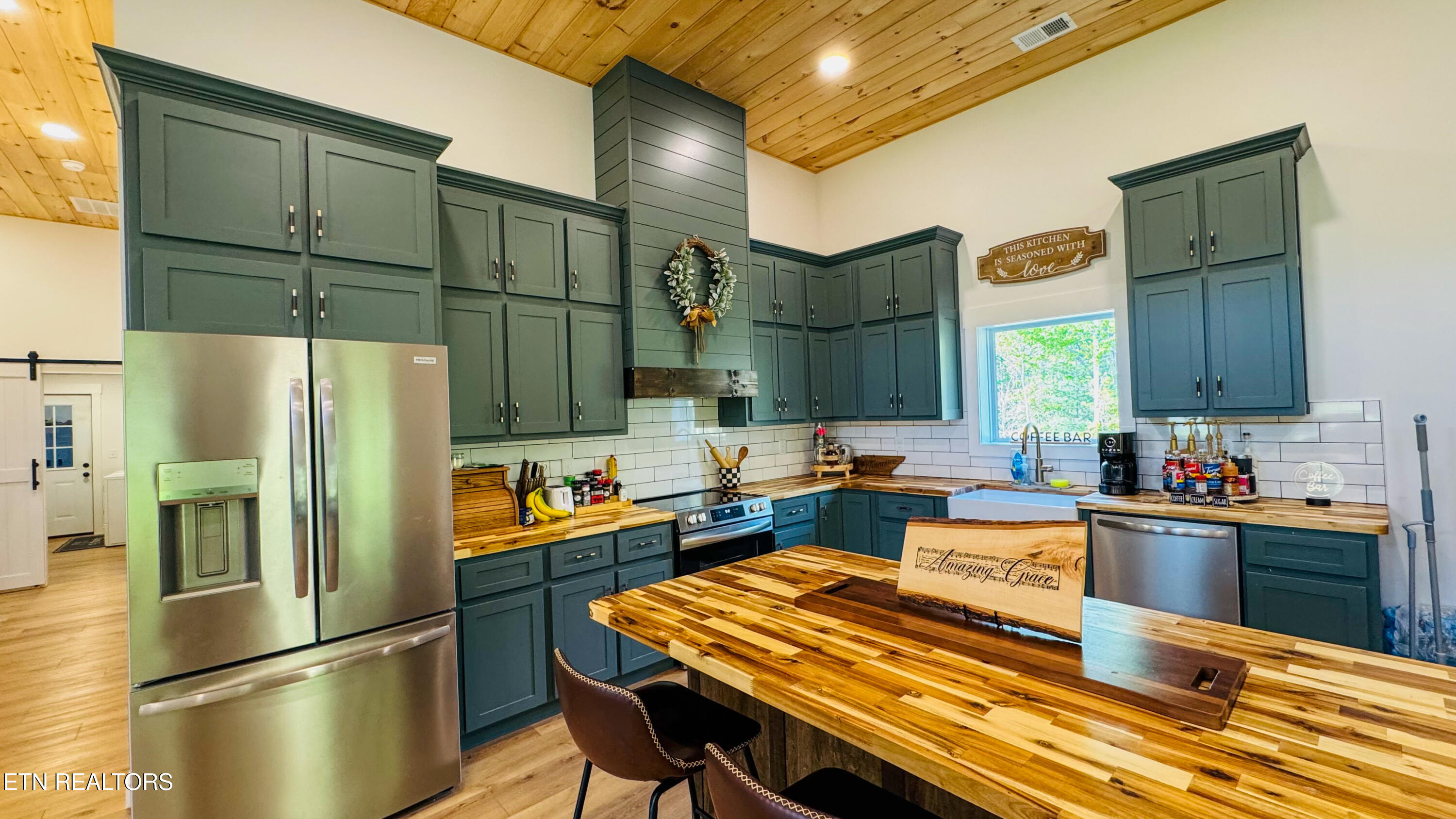 1160 Clifty Crk Road Winfield TN 37892