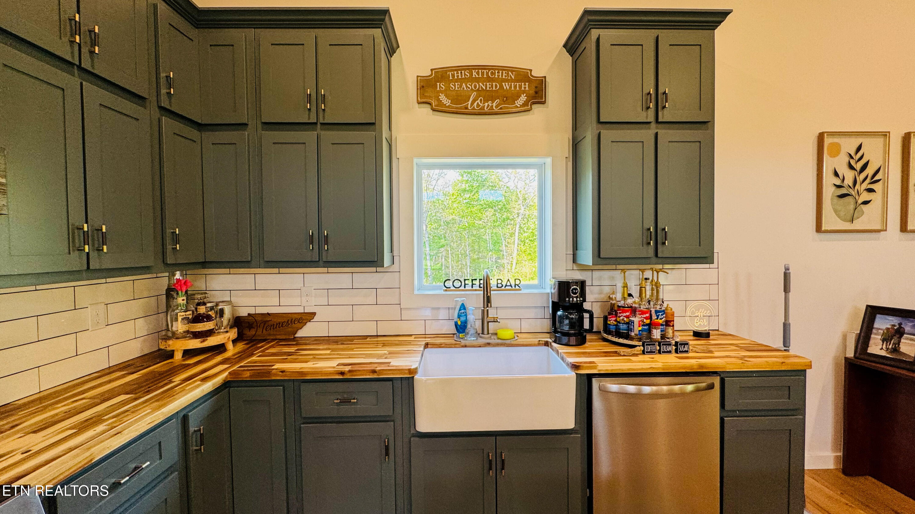 1160 Clifty Crk Road Winfield TN 37892