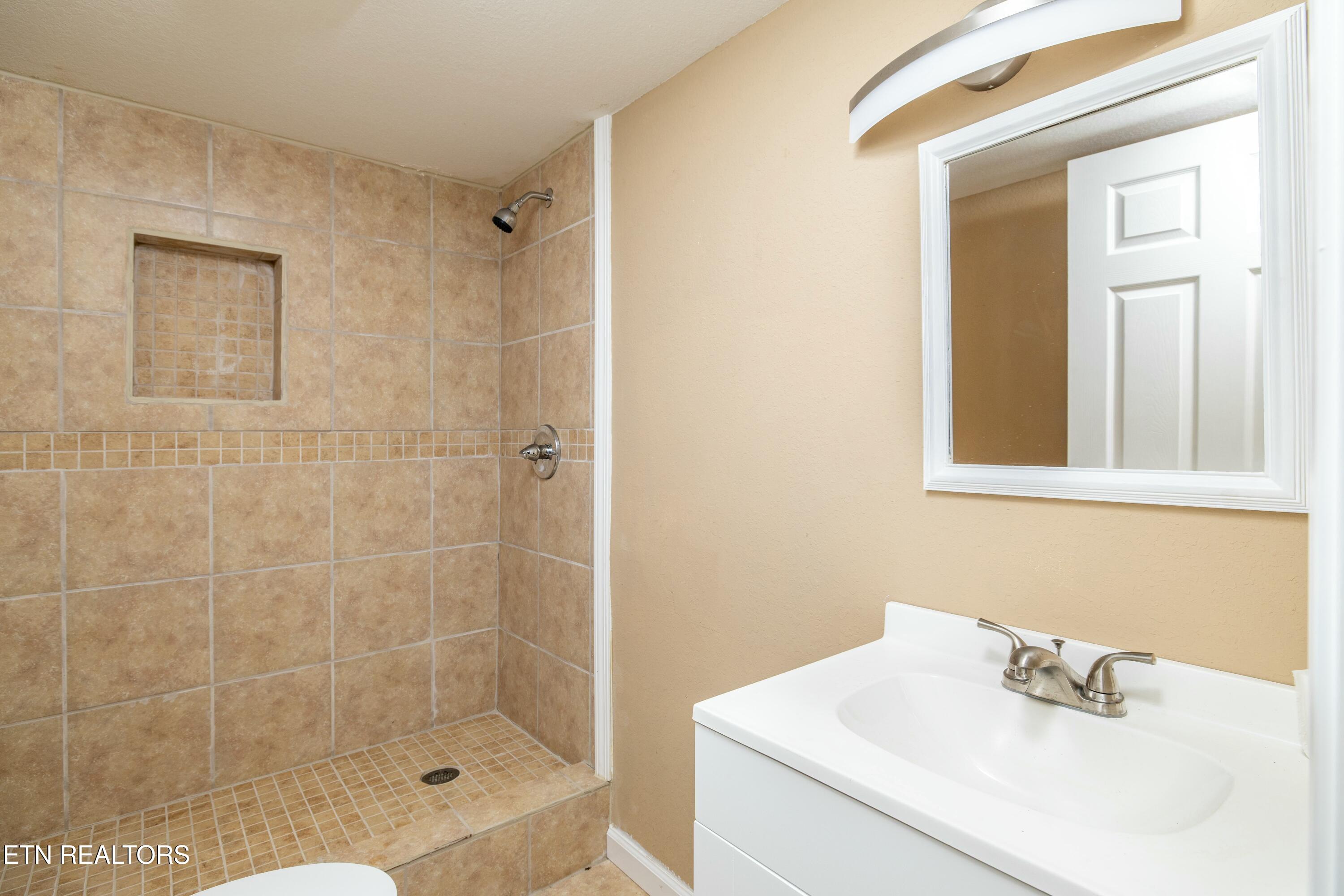154 Alfred Mccammon Road Maryville TN 37804