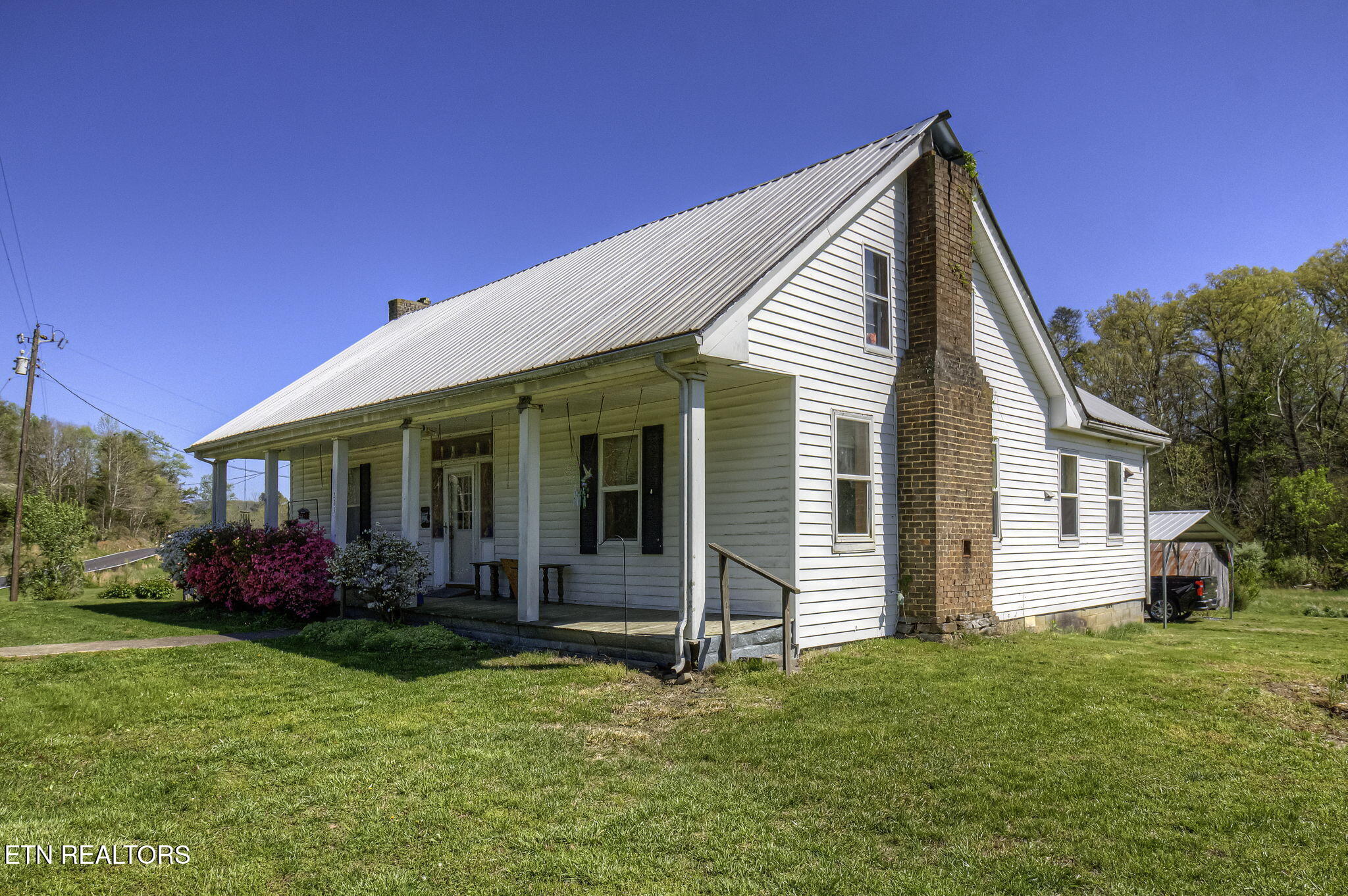 285 New Providence Road Tellico Plains TN 37385